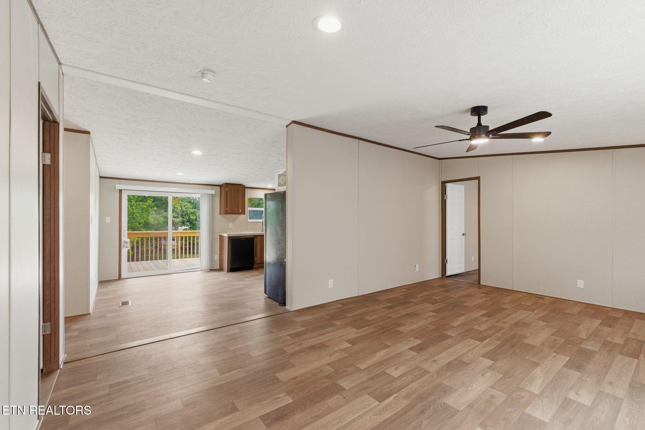 222 NW Virginia Avenue Harriman TN 37748