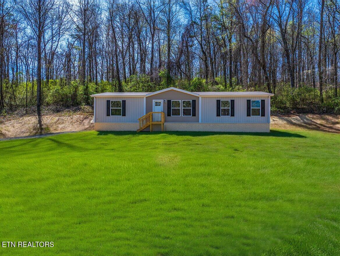 1009 S Gateway Avenue Rockwood TN 37854