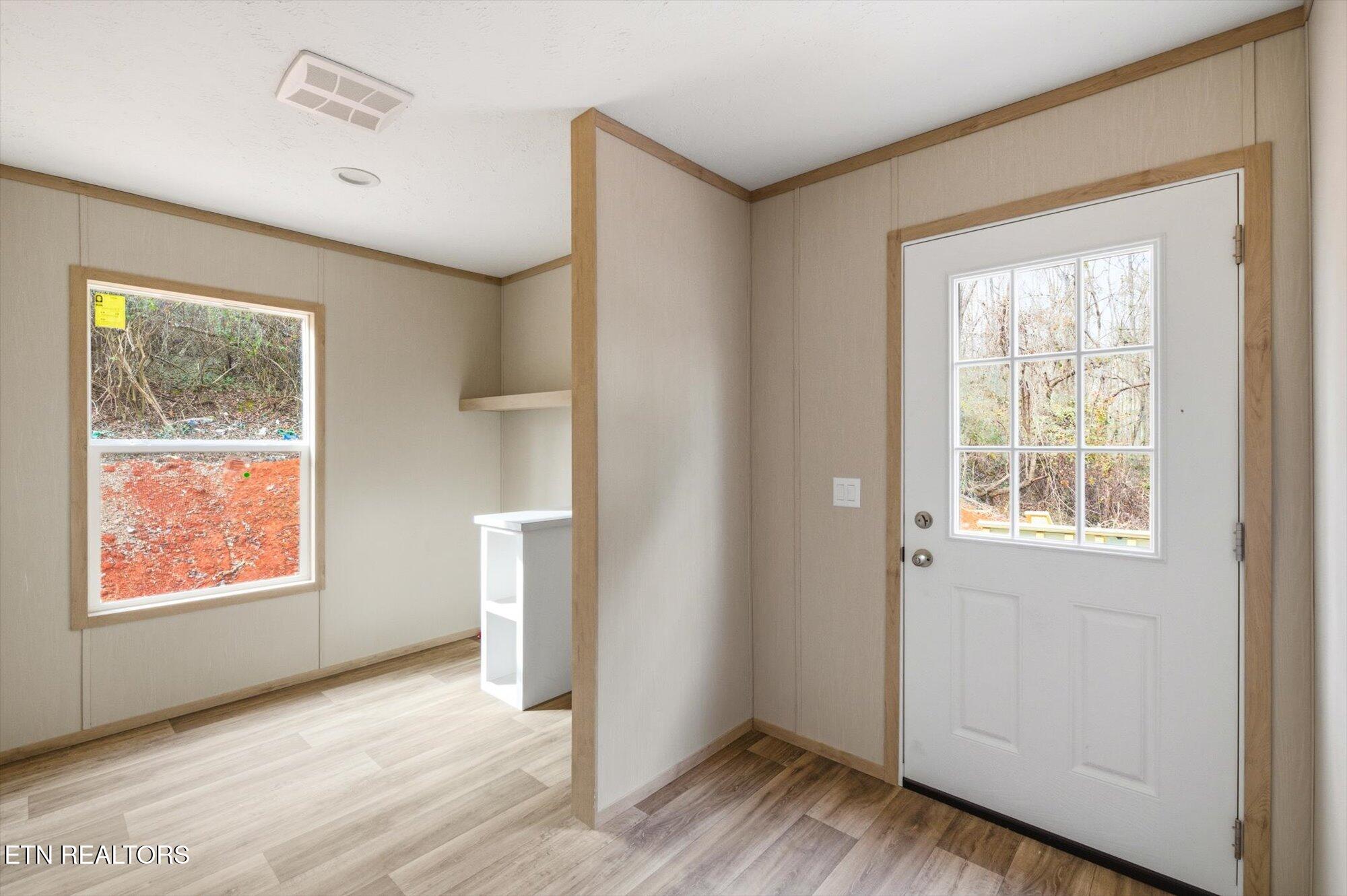 1009 S Gateway Avenue Rockwood TN 37854