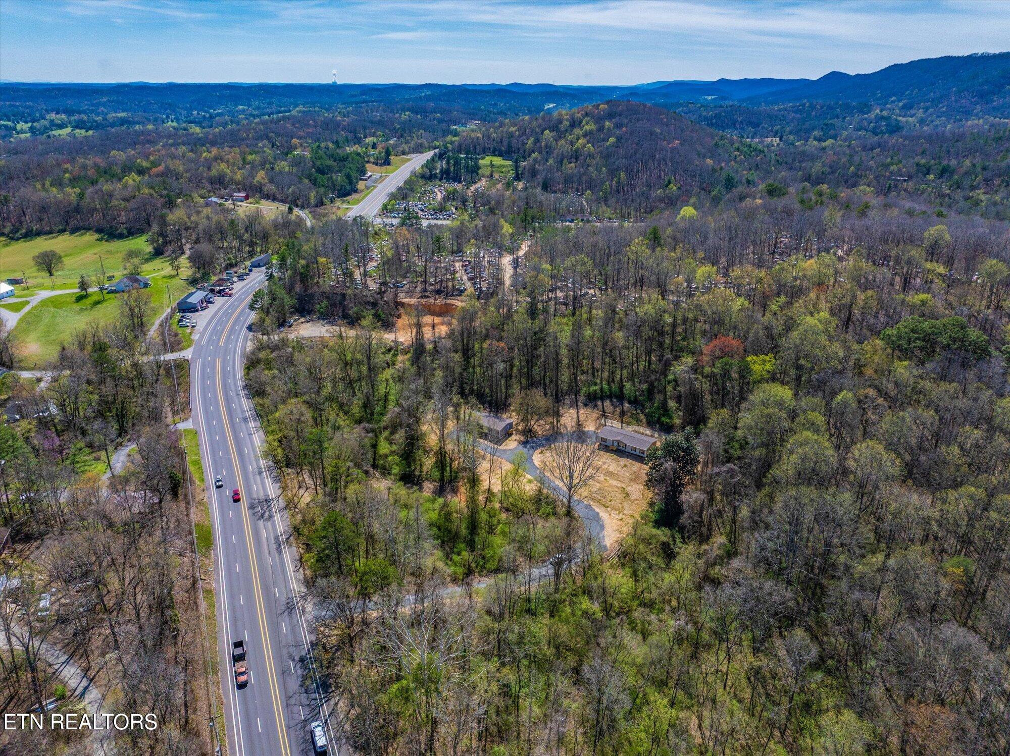 1009 S Gateway Avenue Rockwood TN 37854