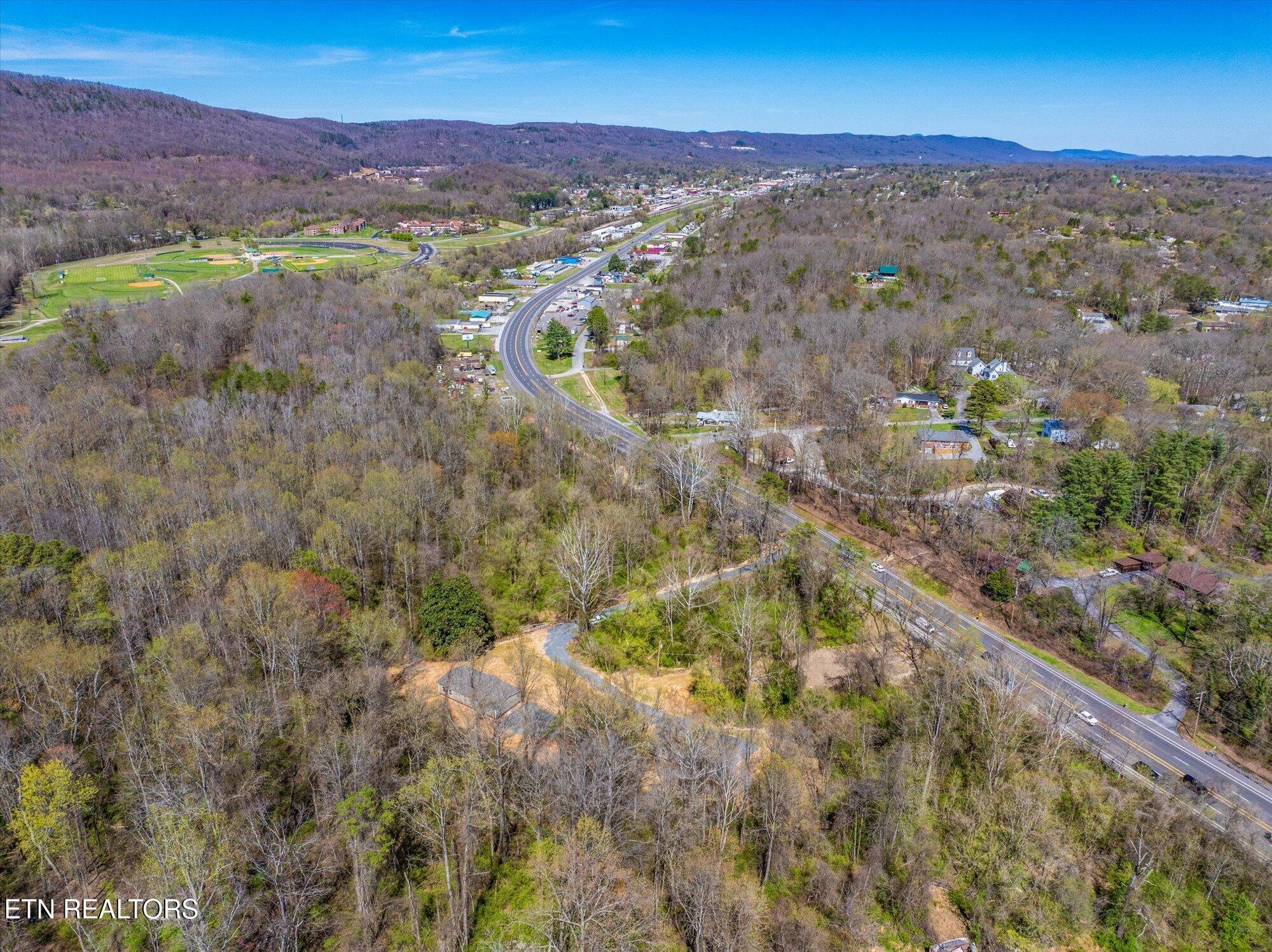 1009 S Gateway Avenue Rockwood TN 37854