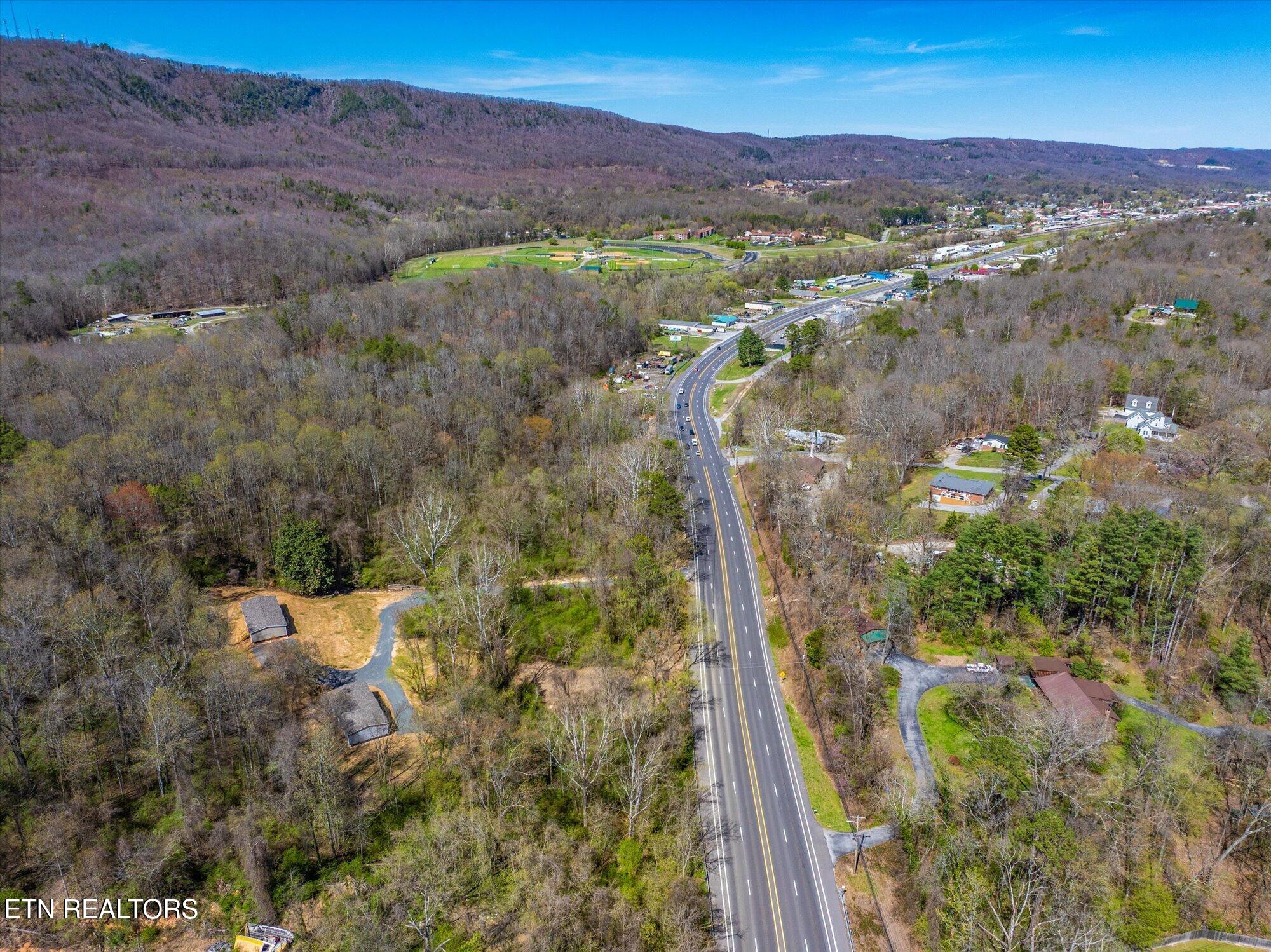 1009 S Gateway Avenue Rockwood TN 37854
