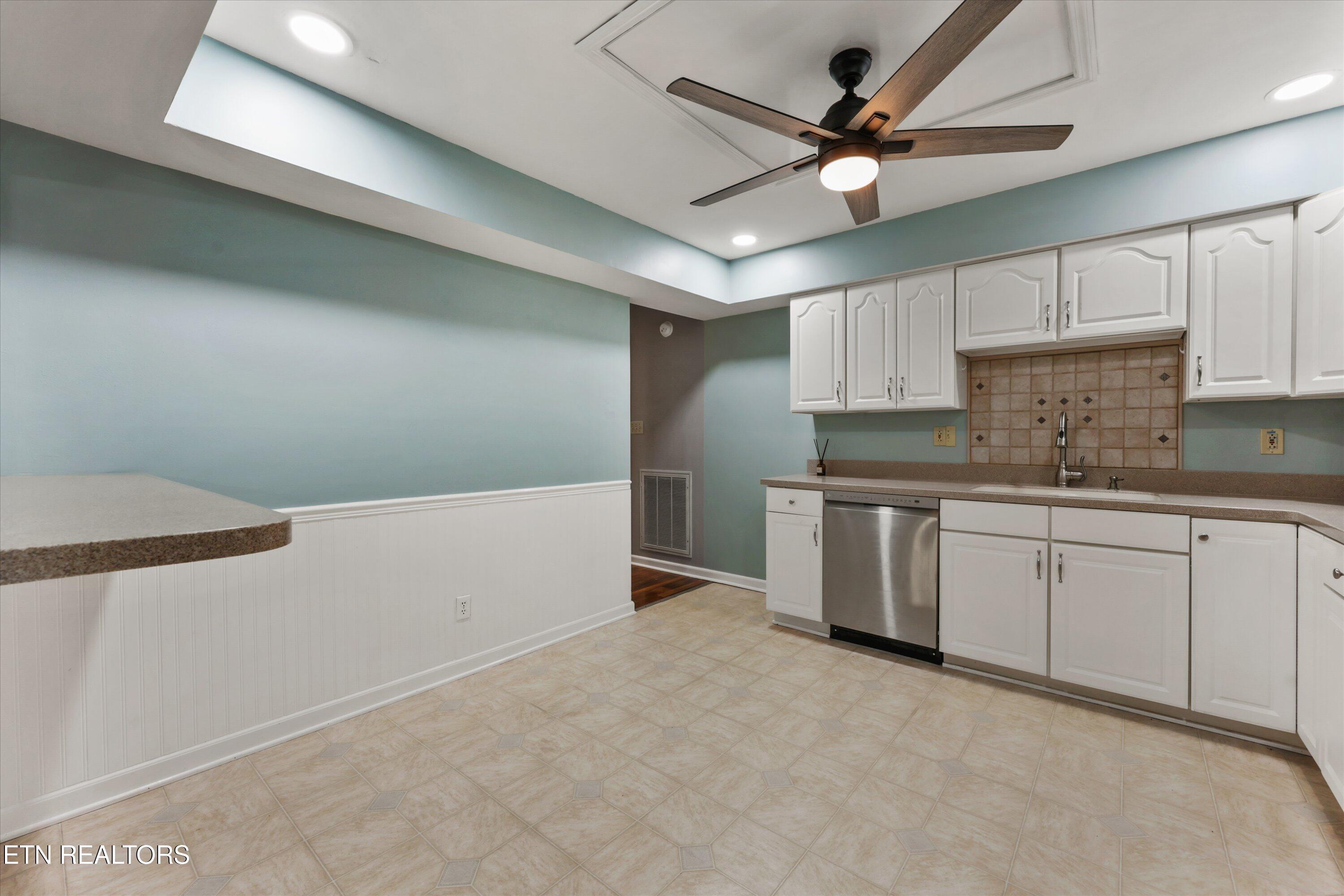 10468 Laura Lee Lane Knoxville TN 37922