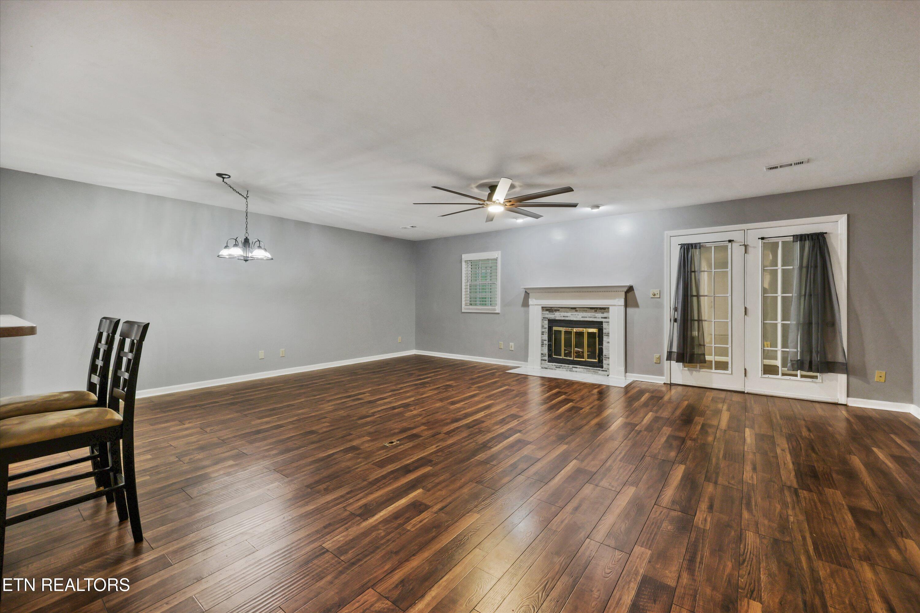 10468 Laura Lee Lane Knoxville TN 37922