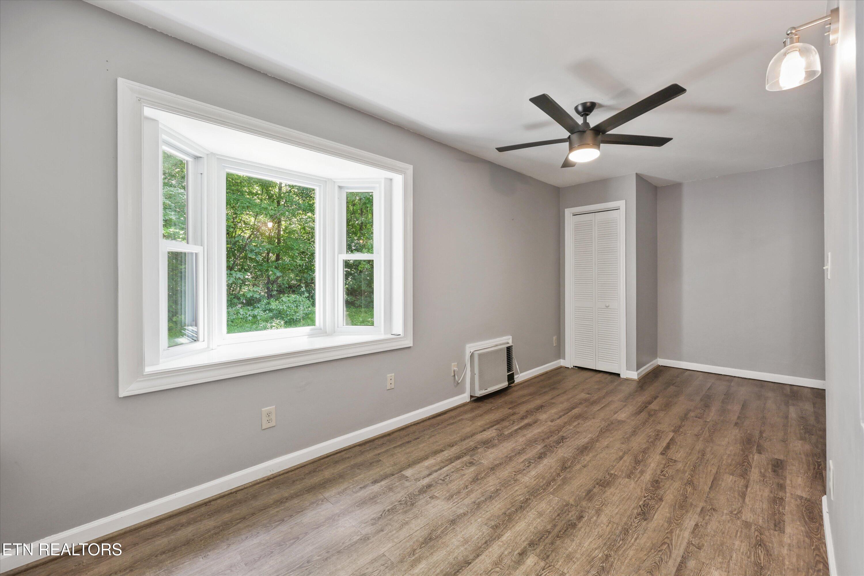 10468 Laura Lee Lane Knoxville TN 37922