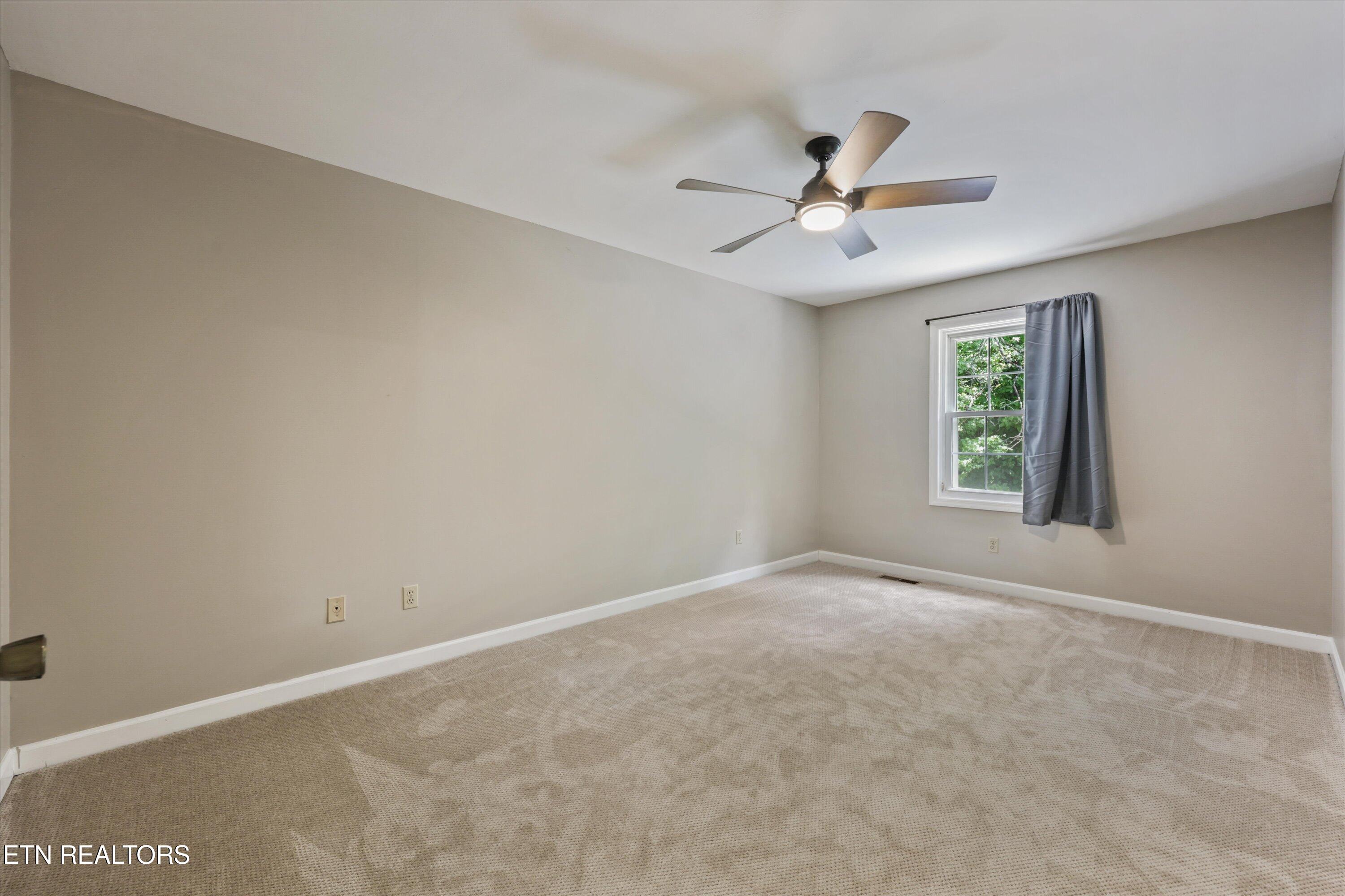 10468 Laura Lee Lane Knoxville TN 37922