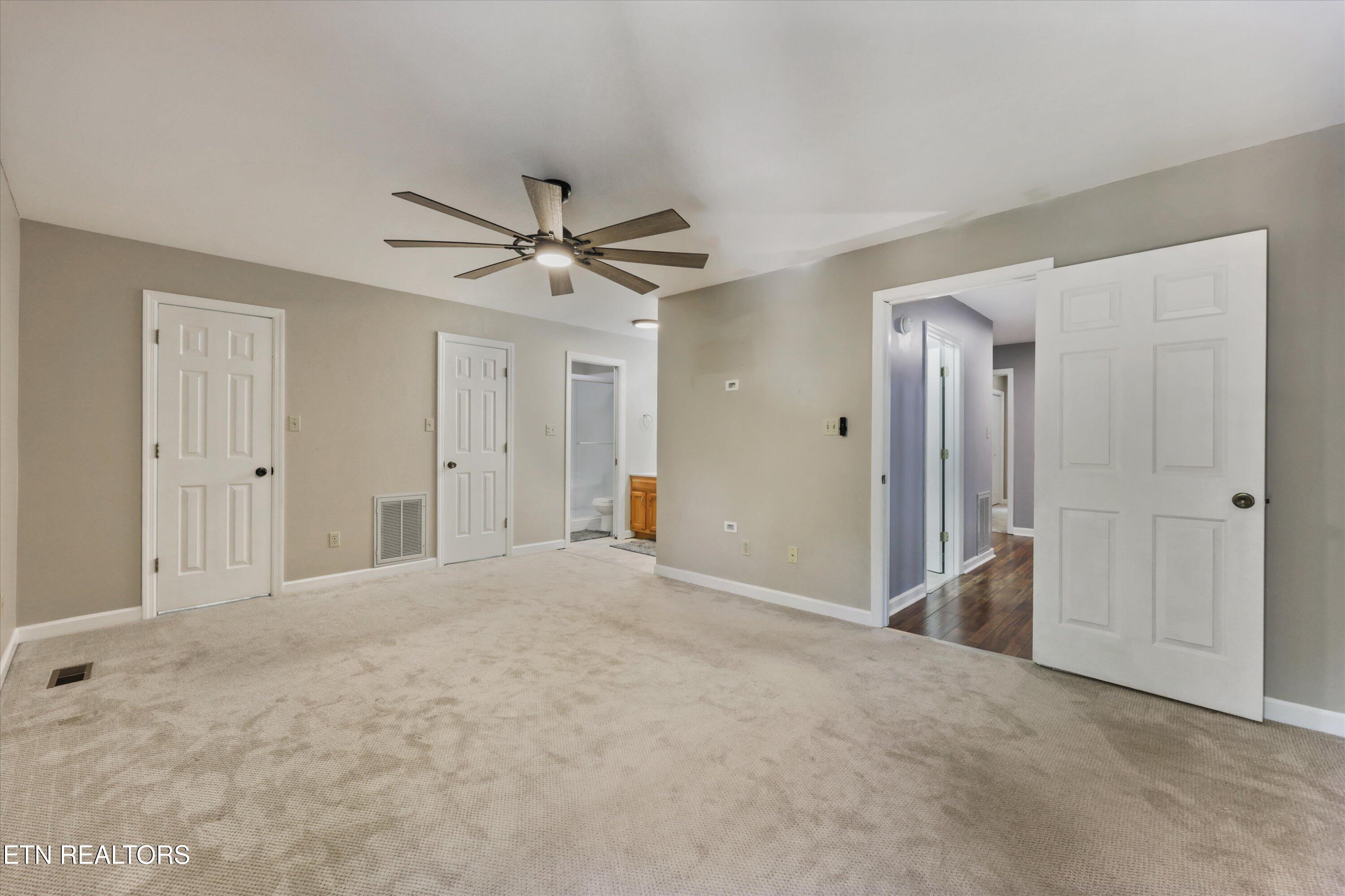 10468 Laura Lee Lane Knoxville TN 37922