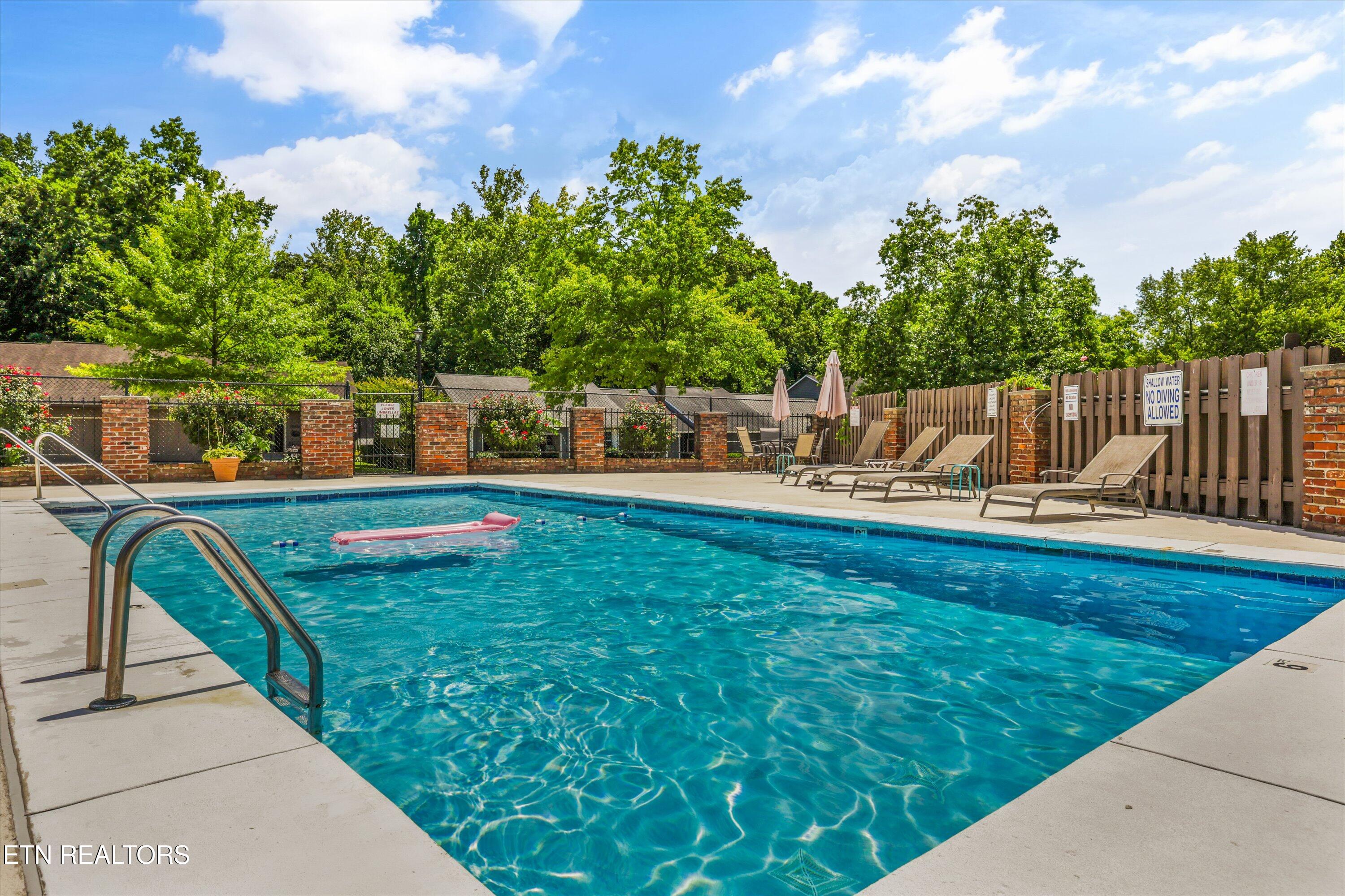 10468 Laura Lee Lane Knoxville TN 37922