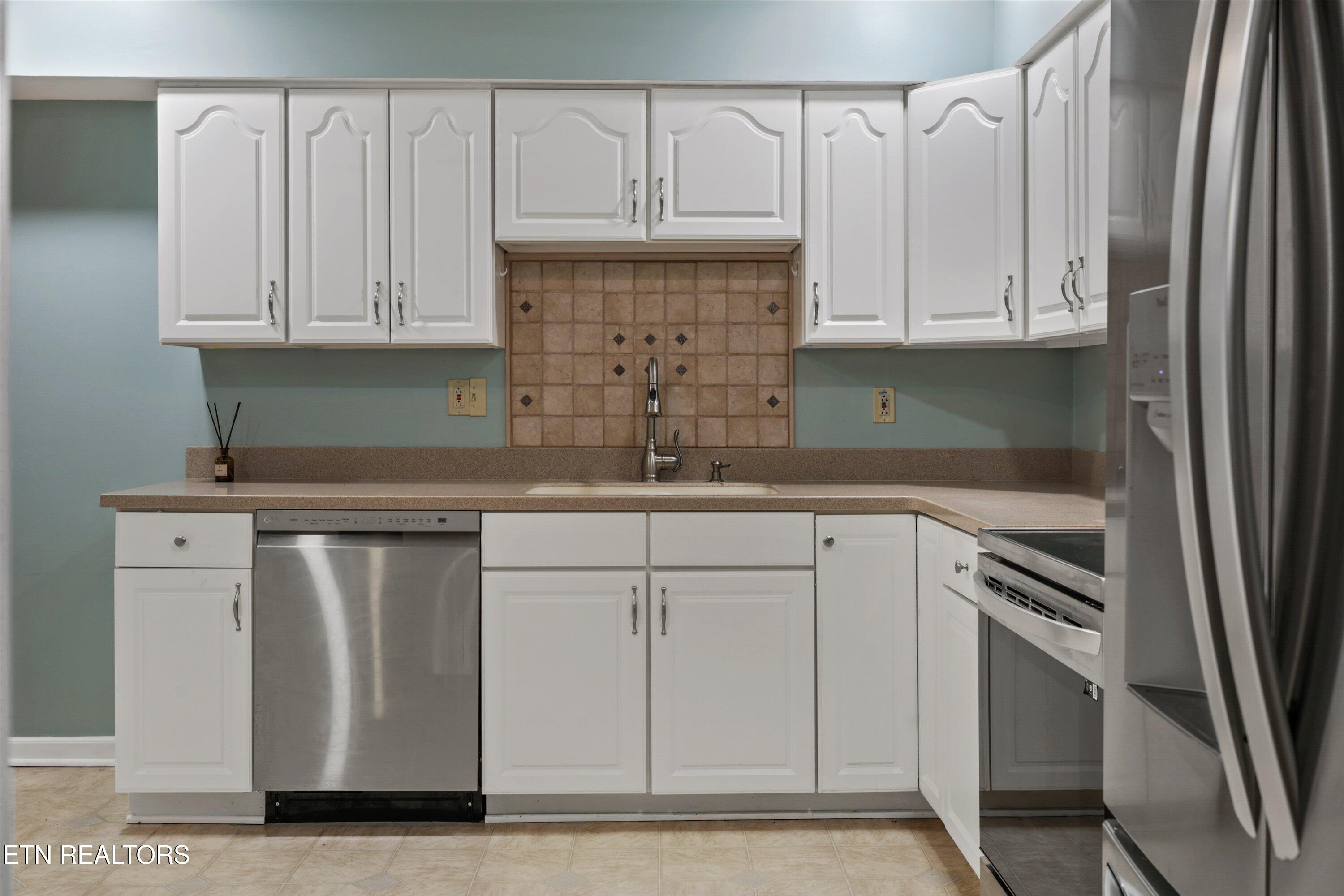 10468 Laura Lee Lane Knoxville TN 37922