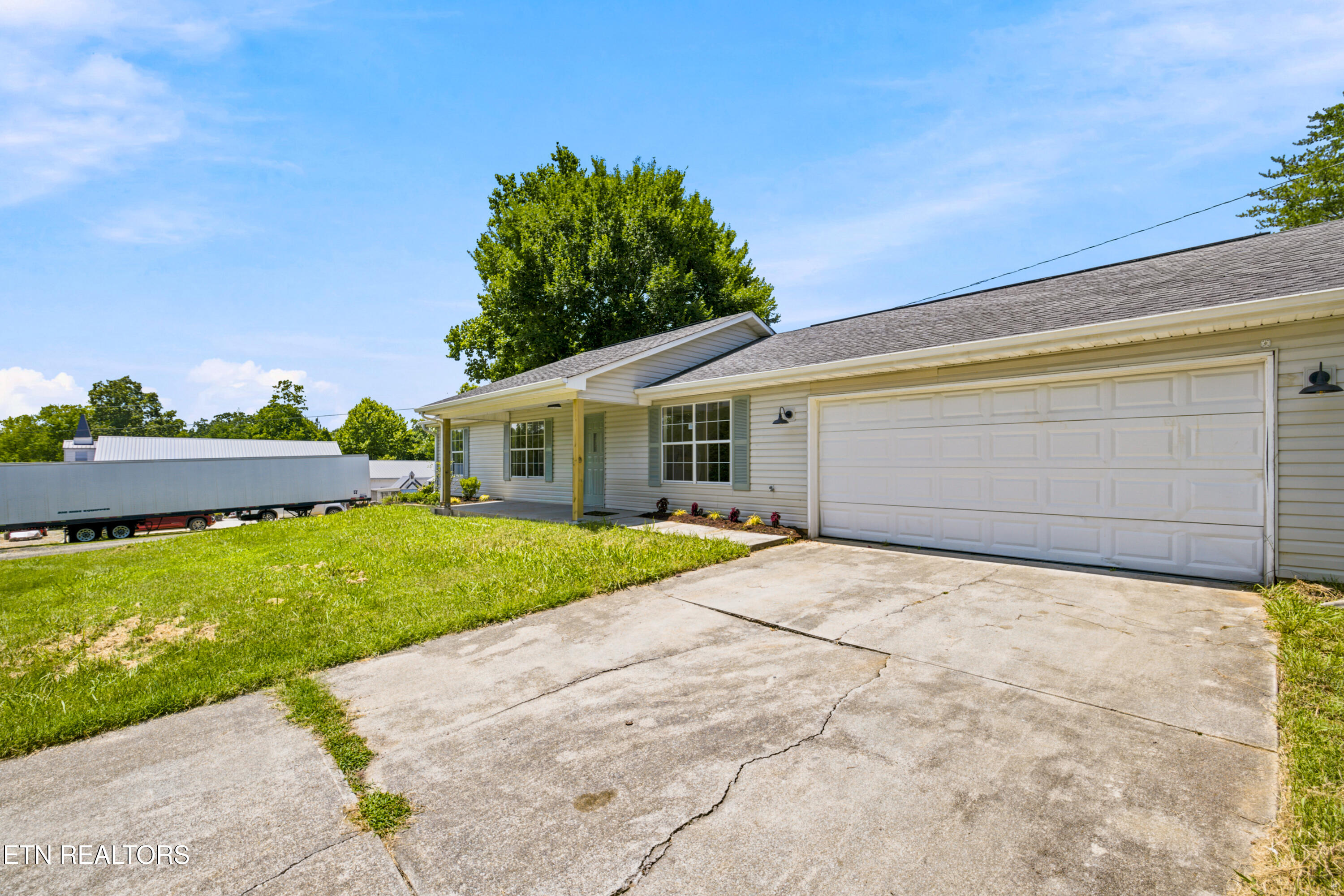 3723 Six Mile Road Maryville TN 37803