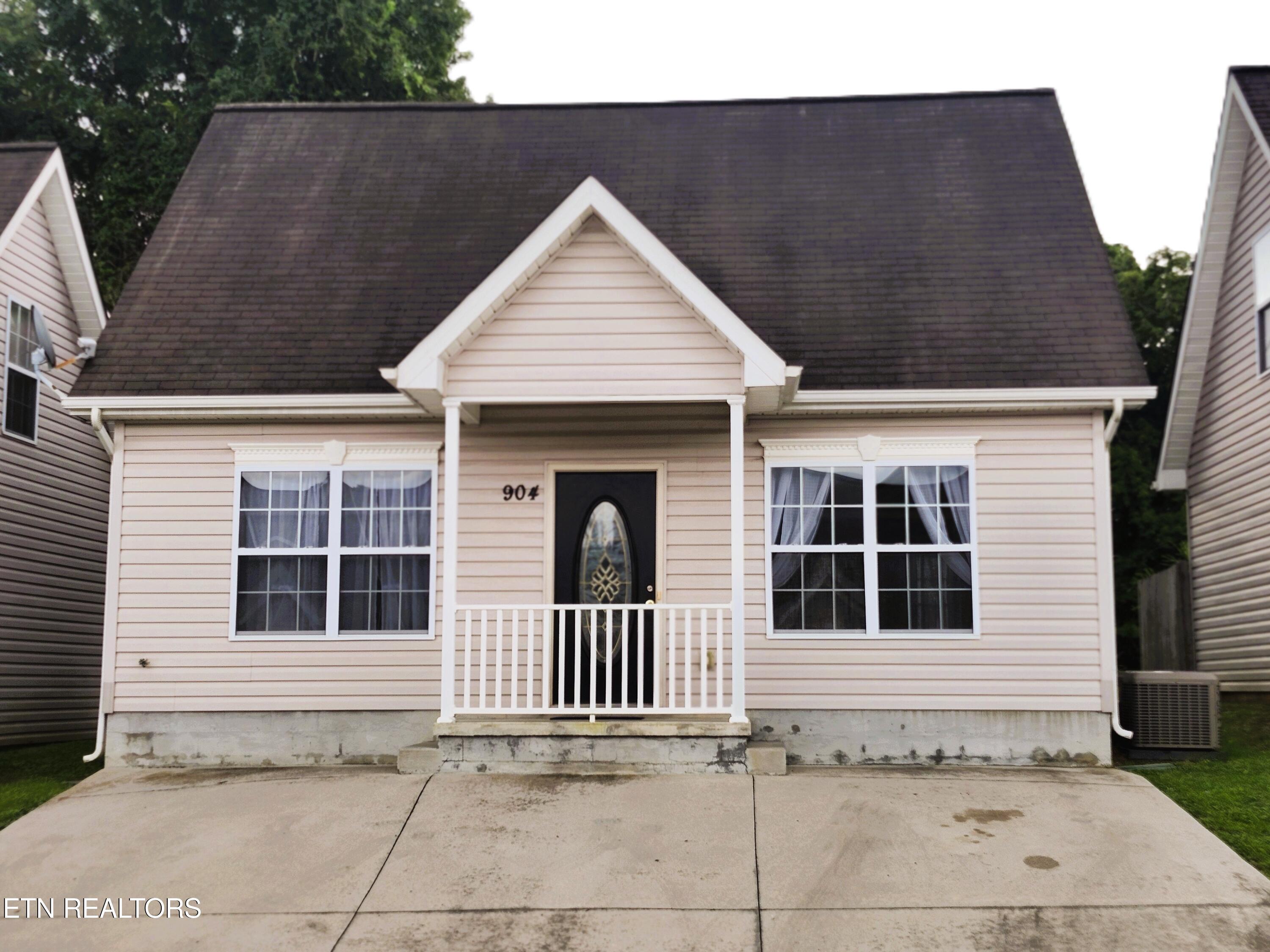 904 Hazelbrook Way Knoxville TN 37912