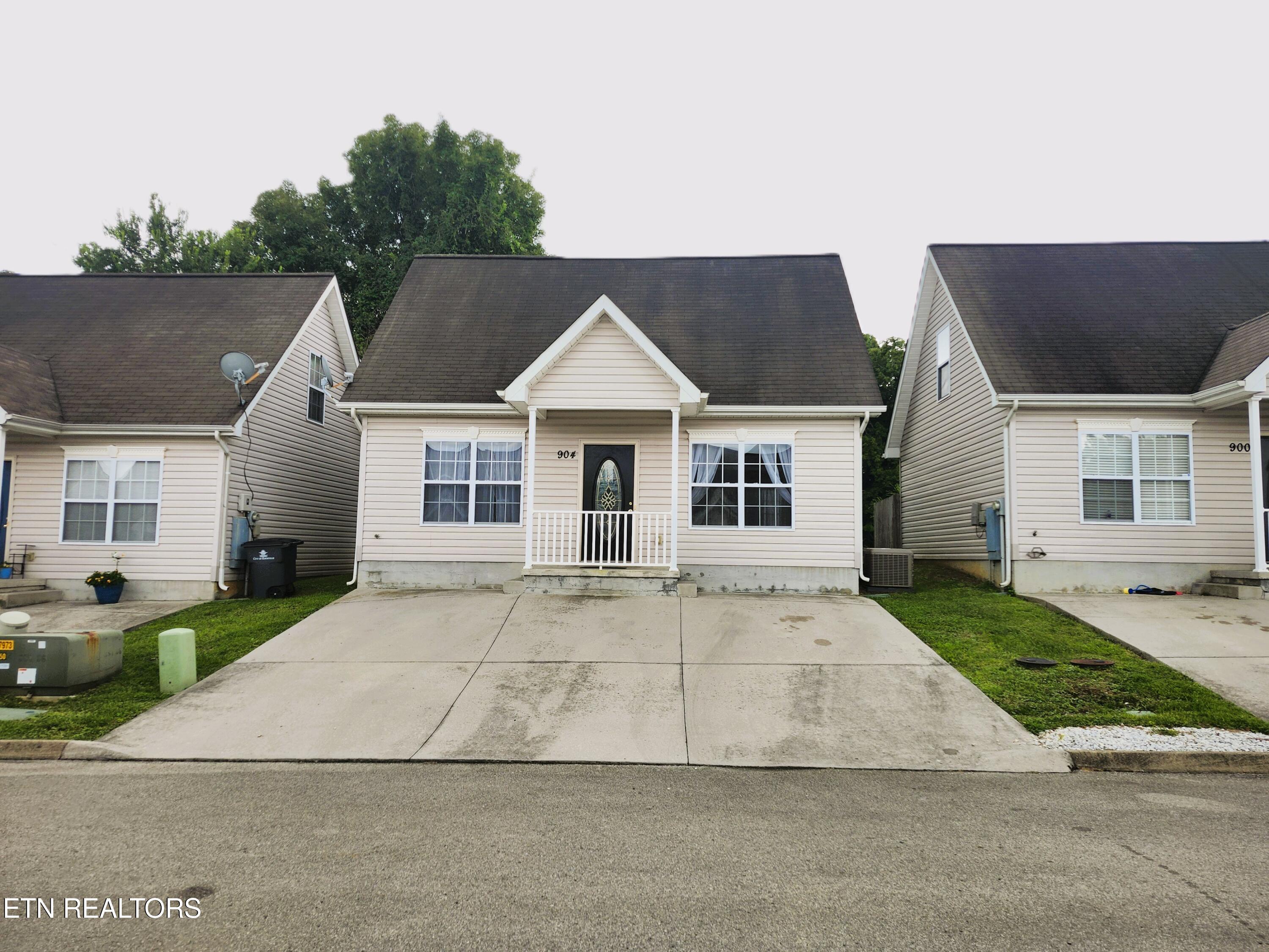 904 Hazelbrook Way Knoxville TN 37912