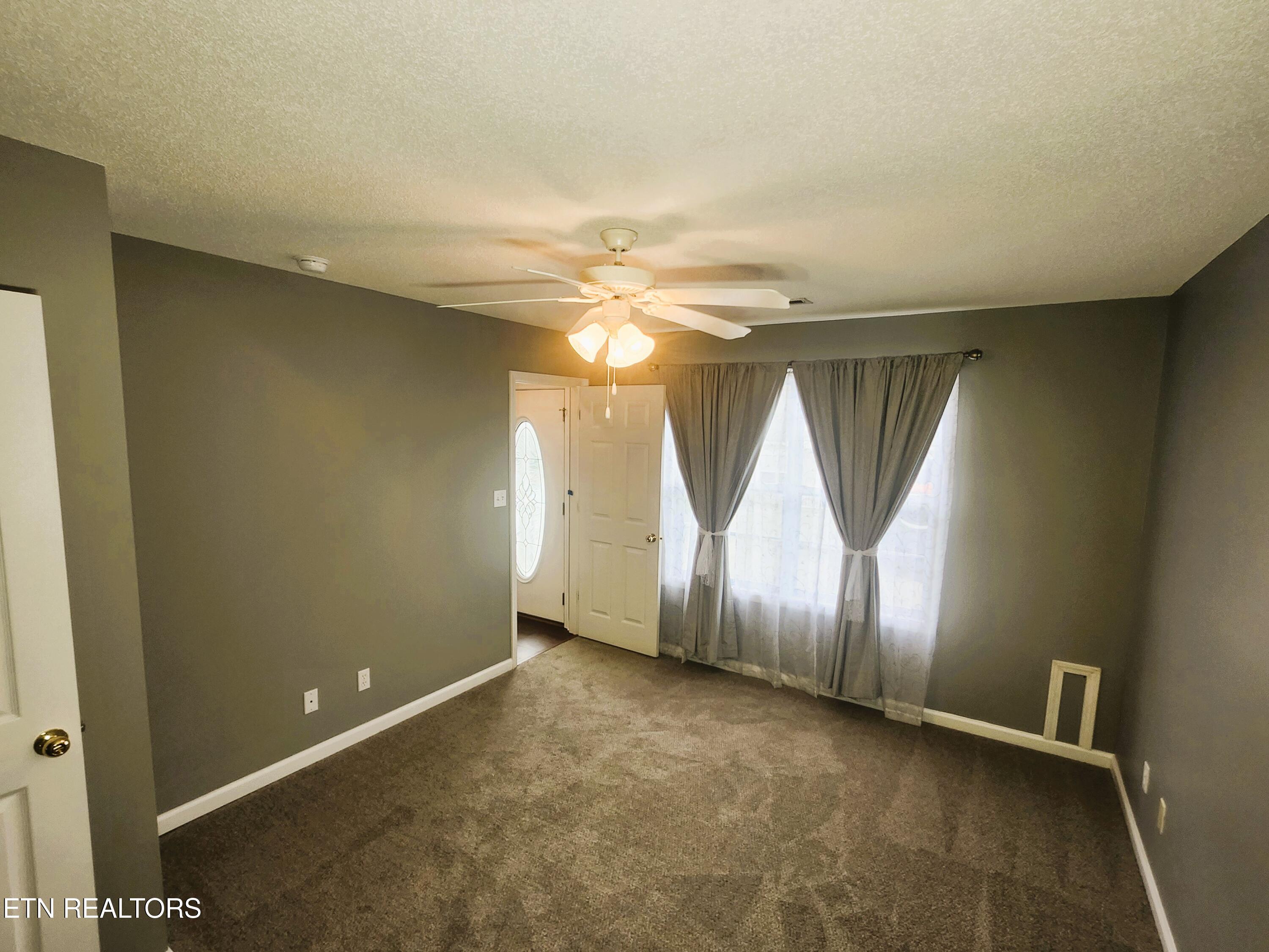 904 Hazelbrook Way Knoxville TN 37912