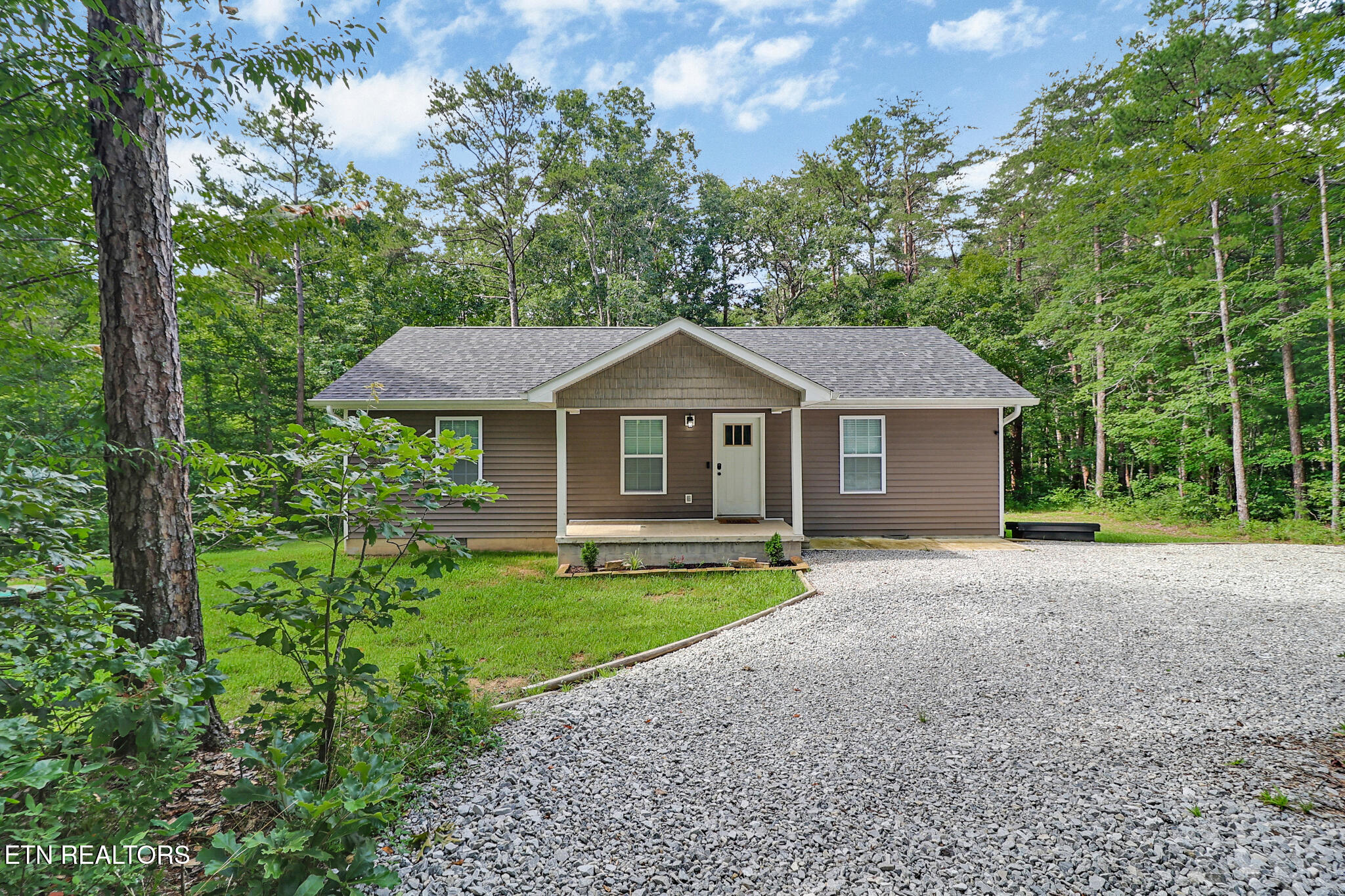 152 Goney Road Grimsley TN 38565
