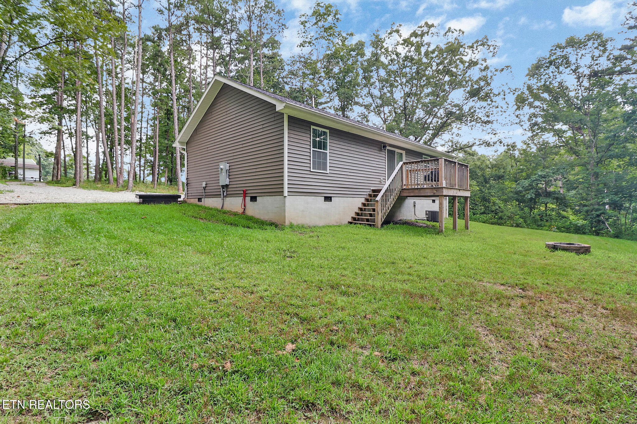 152 Goney Road Grimsley TN 38565