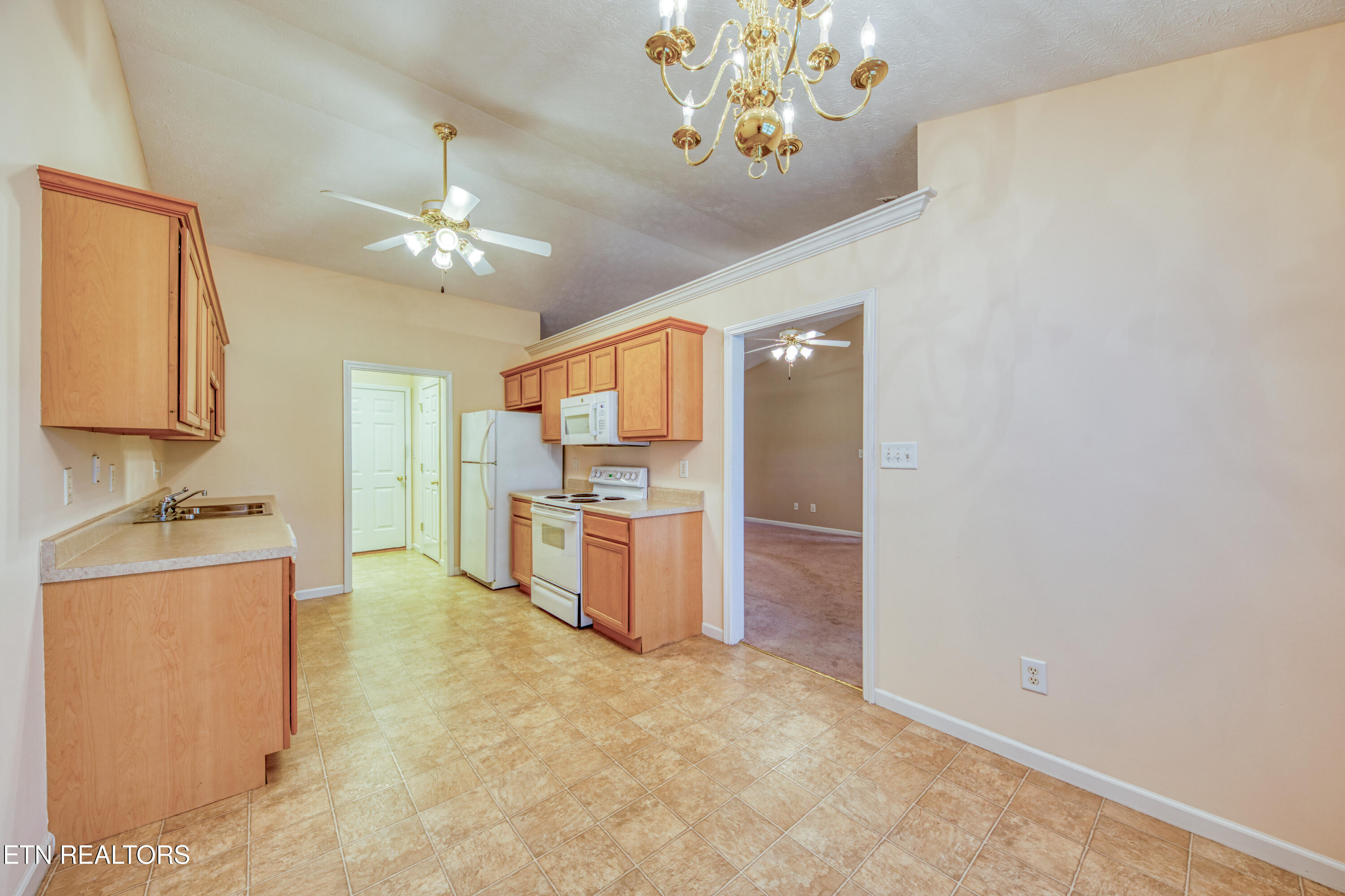 3426 Maple Grove Way Knoxville TN 37921