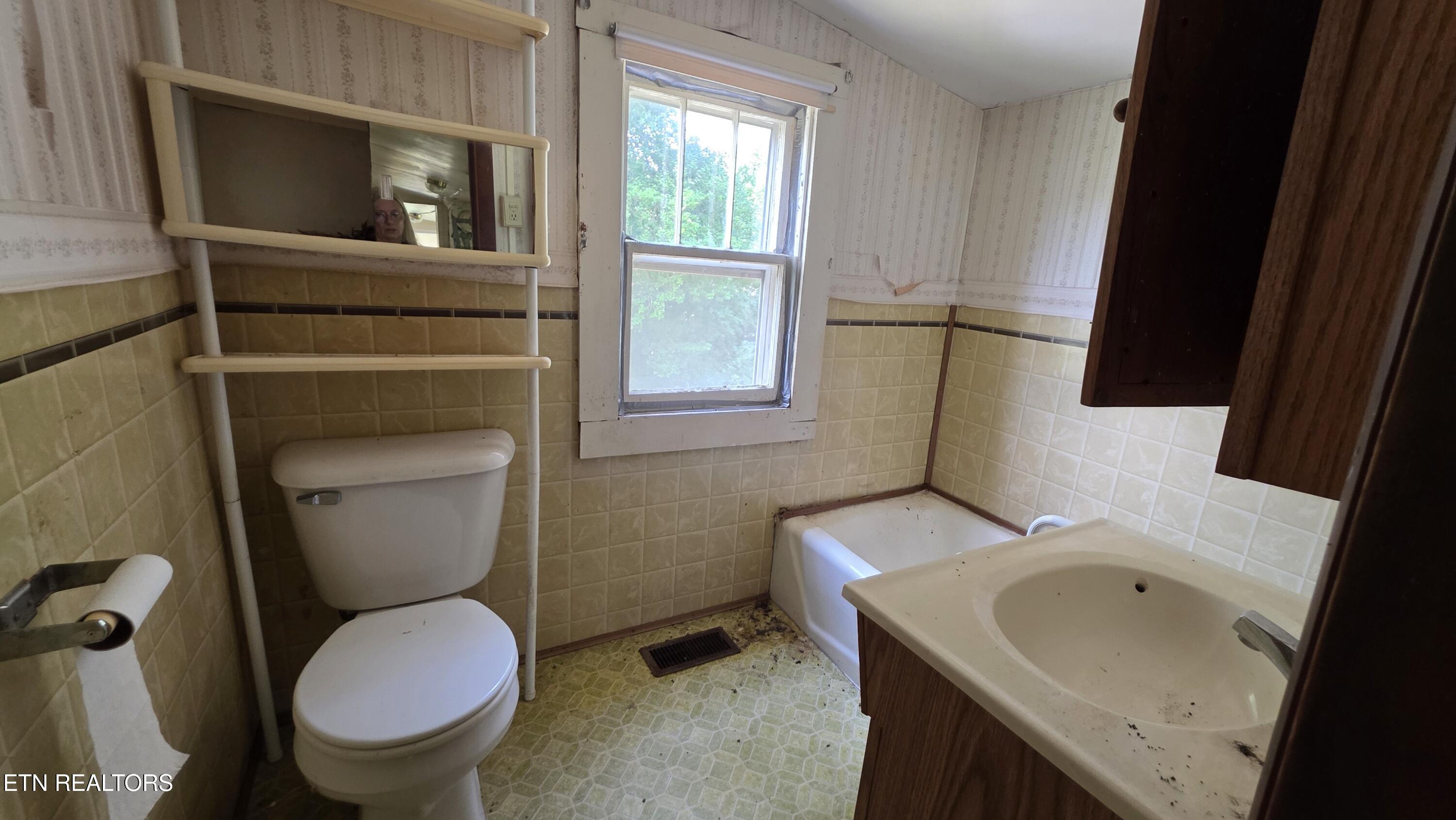 1720 Old Piney Road Maryville TN 37803