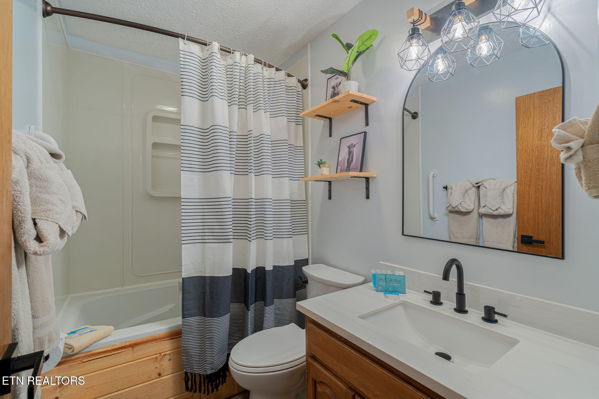 3394 Laurelwood Road Cosby TN 37722