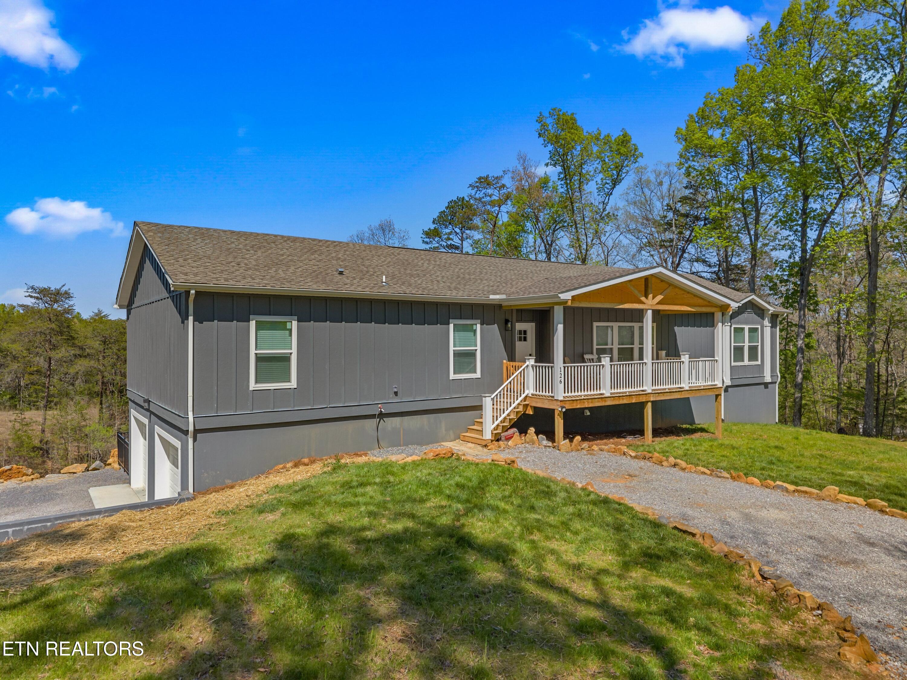 126 Deer Run Way Dandridge TN 37725