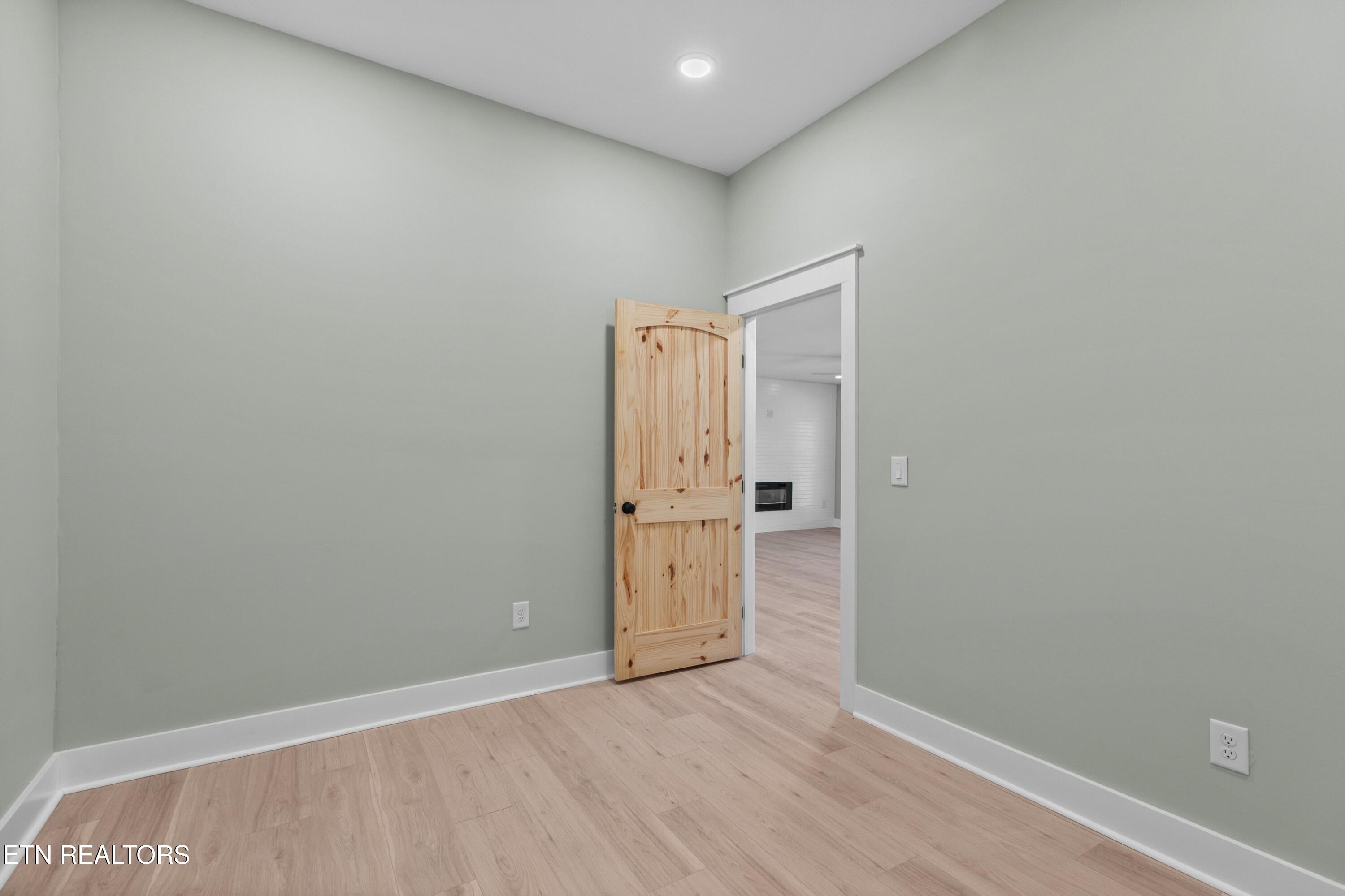 126 Deer Run Way Dandridge TN 37725