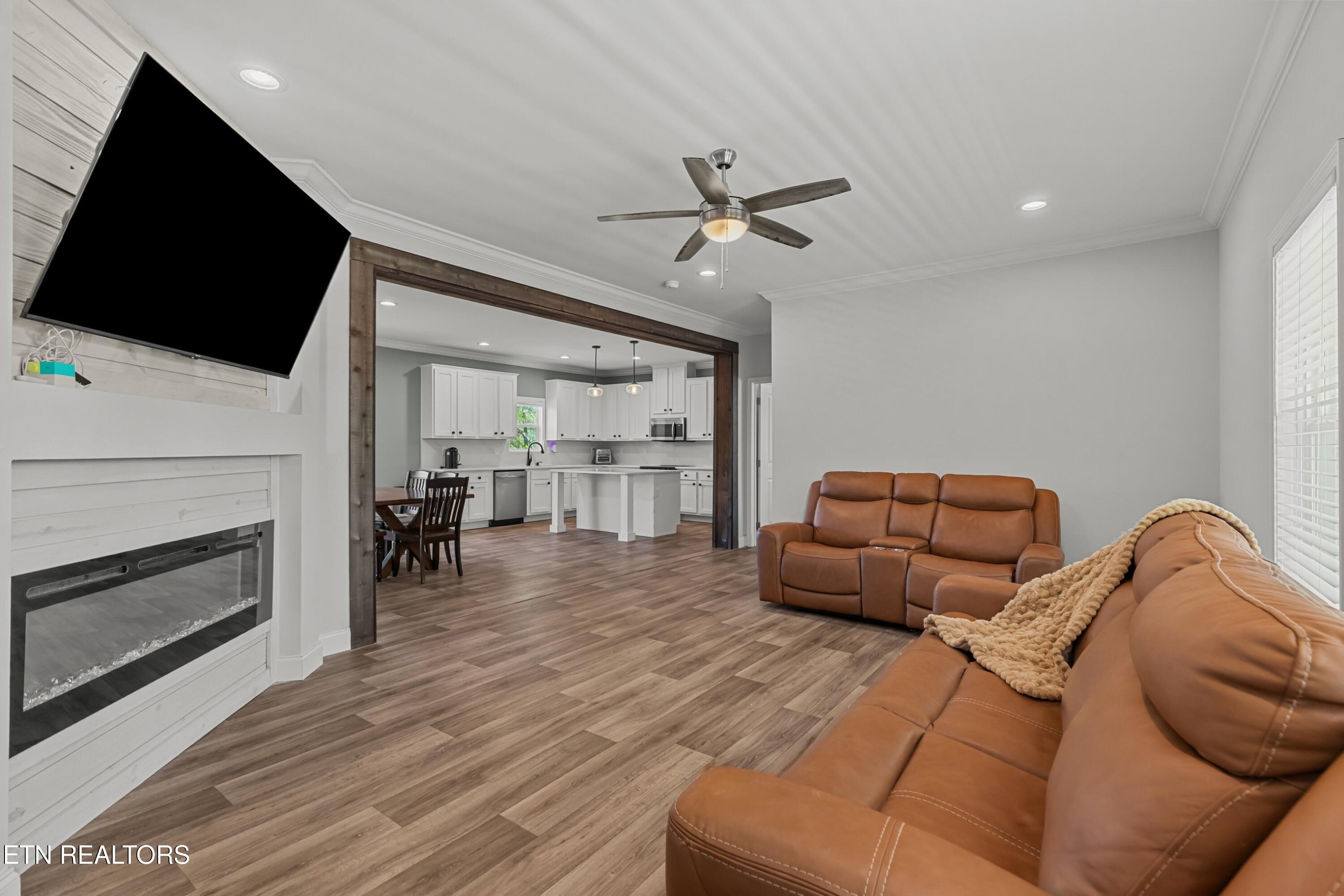 126 Deer Run Way Dandridge TN 37725