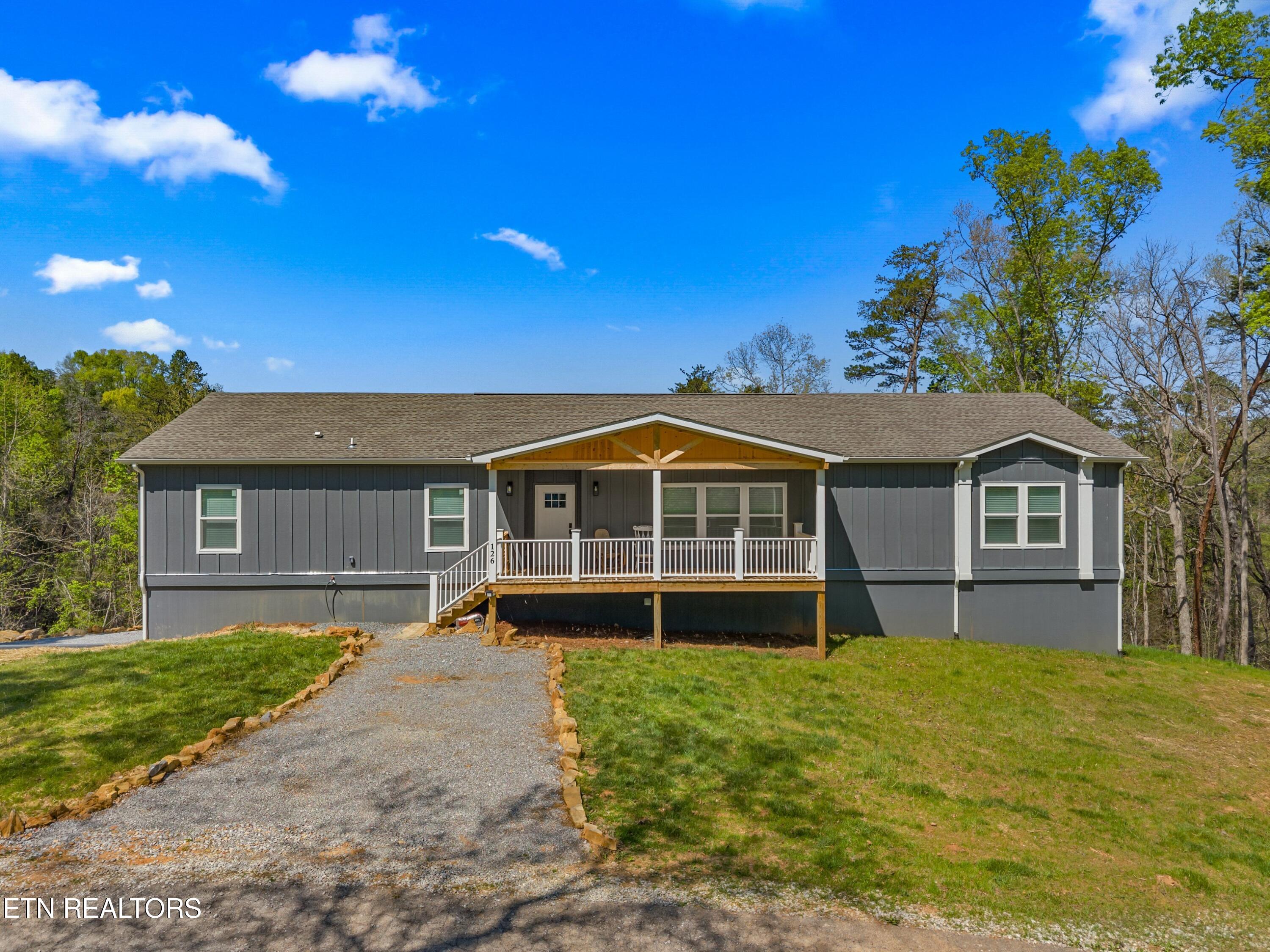 126 Deer Run Way Dandridge TN 37725
