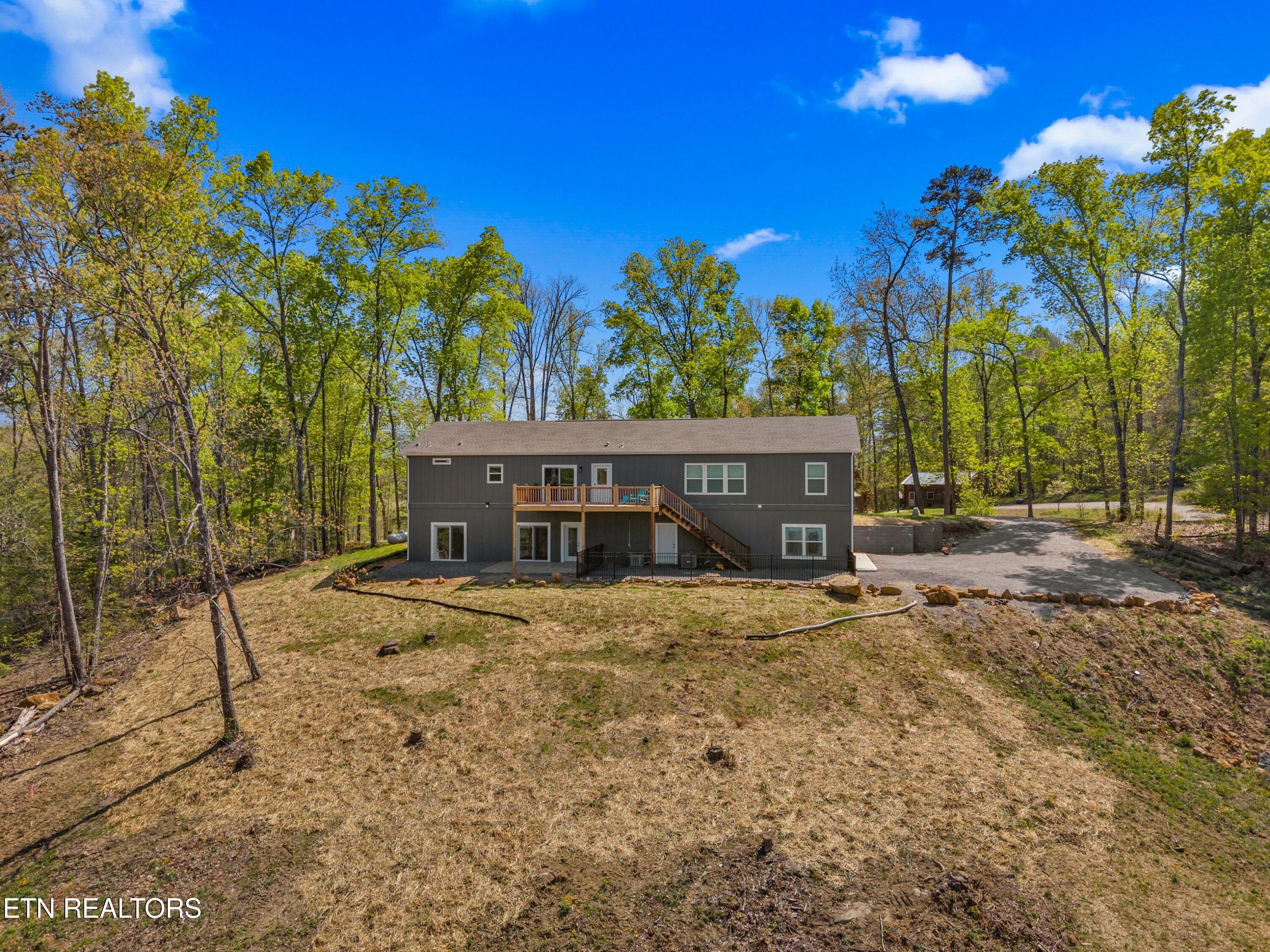 126 Deer Run Way Dandridge TN 37725