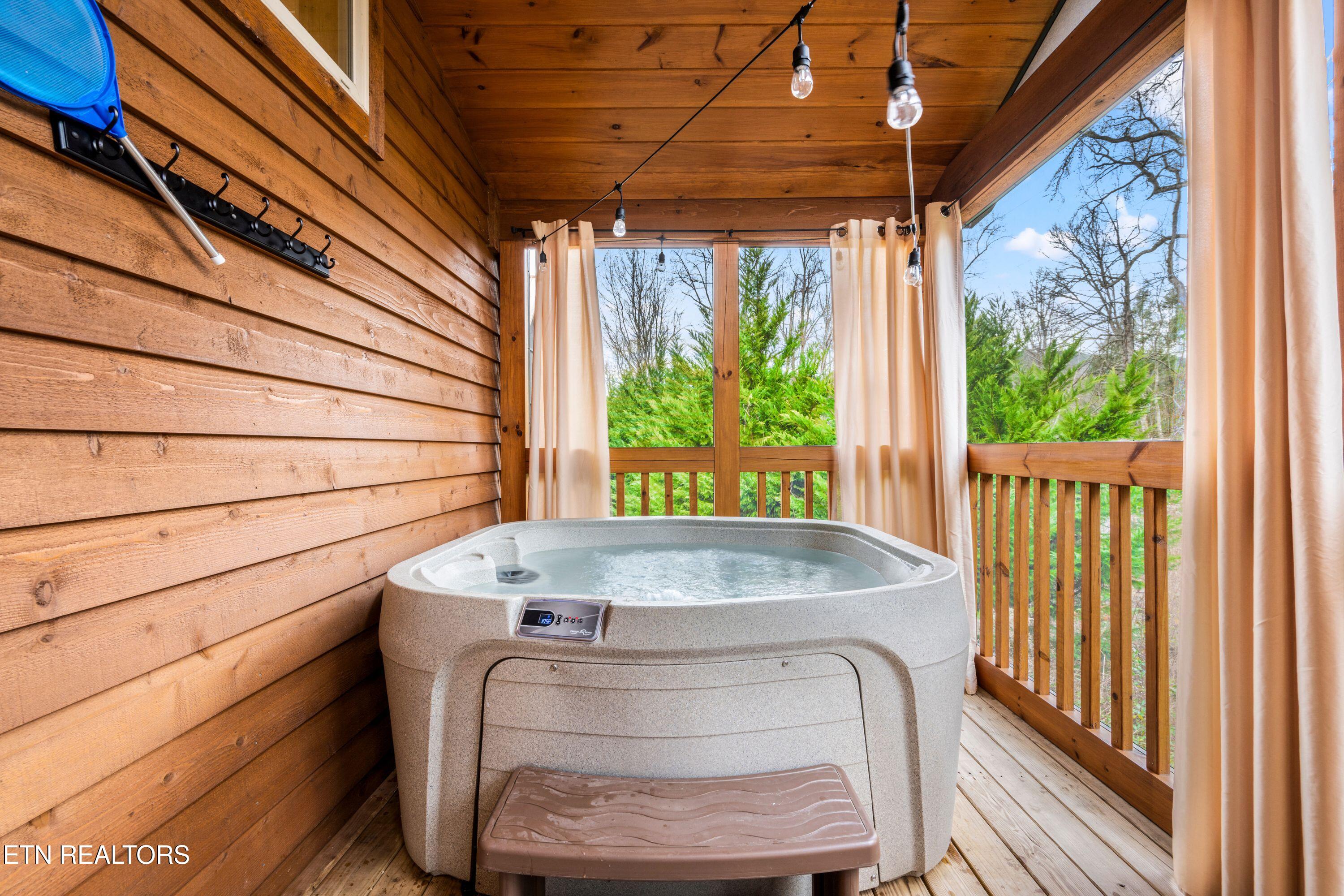 244 Forrest Loop Way Gatlinburg TN 37738