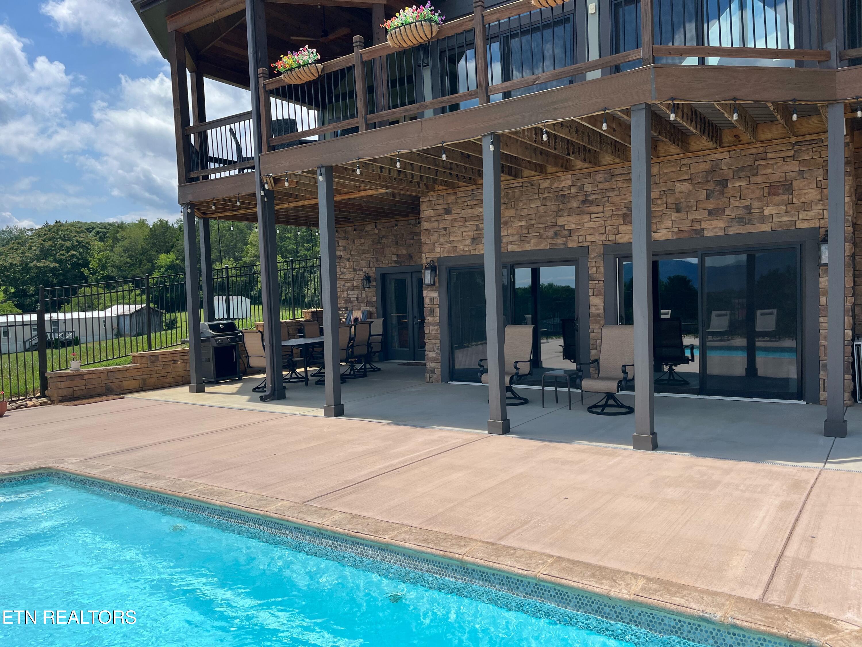 120 Smith Road Corryton TN 37721
