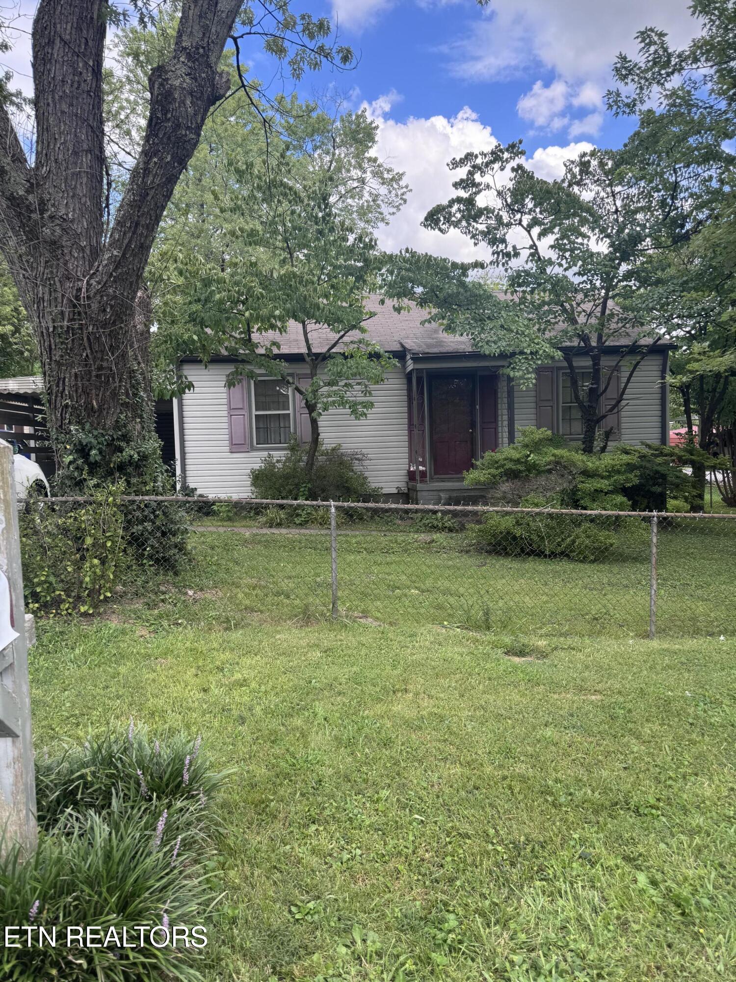 2318 Boxwood Lane Knoxville TN 37917