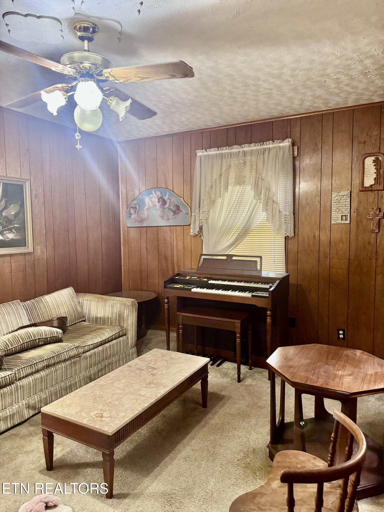2318 Boxwood Lane Knoxville TN 37917