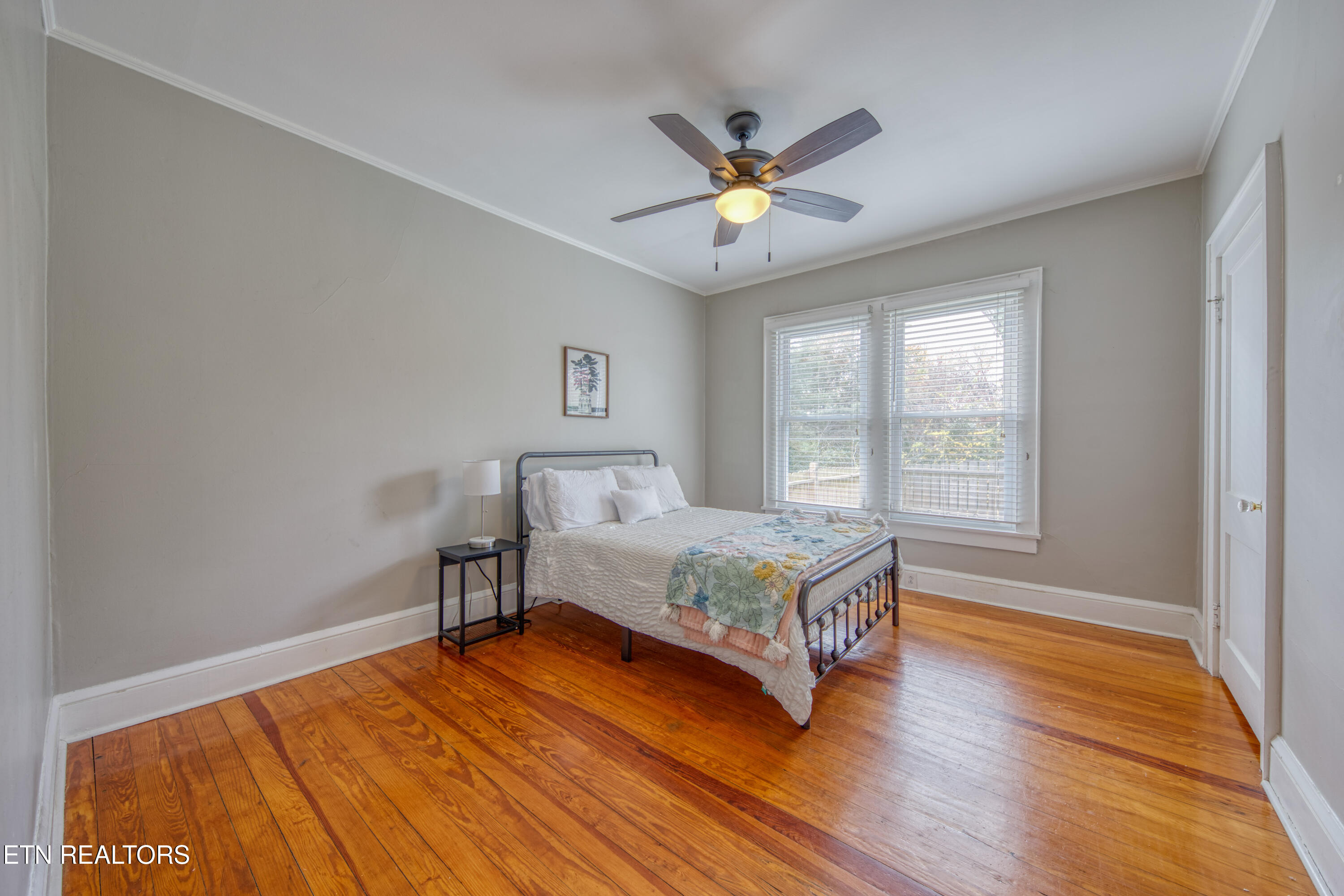5109 Oakview Road Knoxville TN 37918