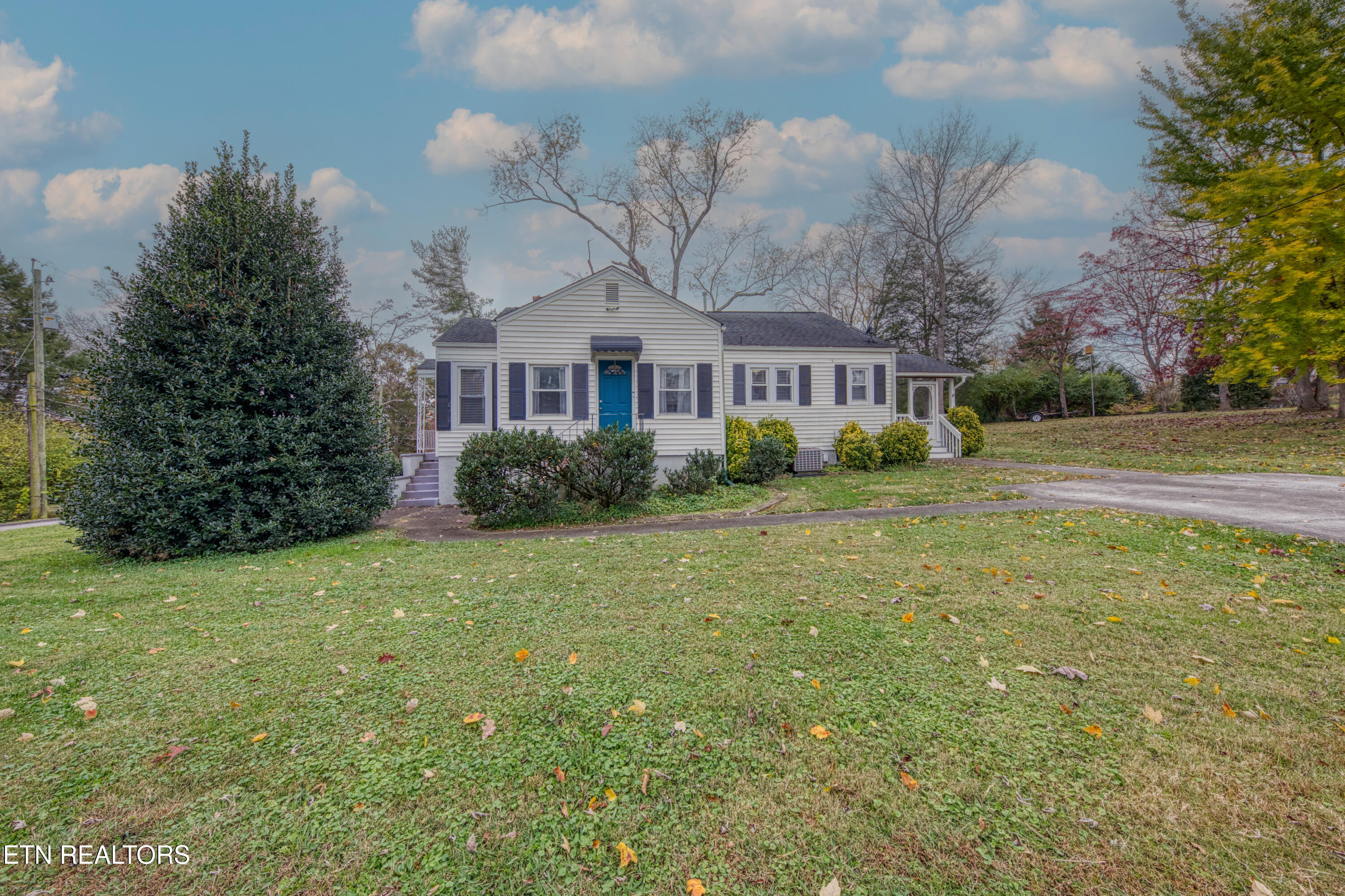 5109 Oakview Road Knoxville TN 37918