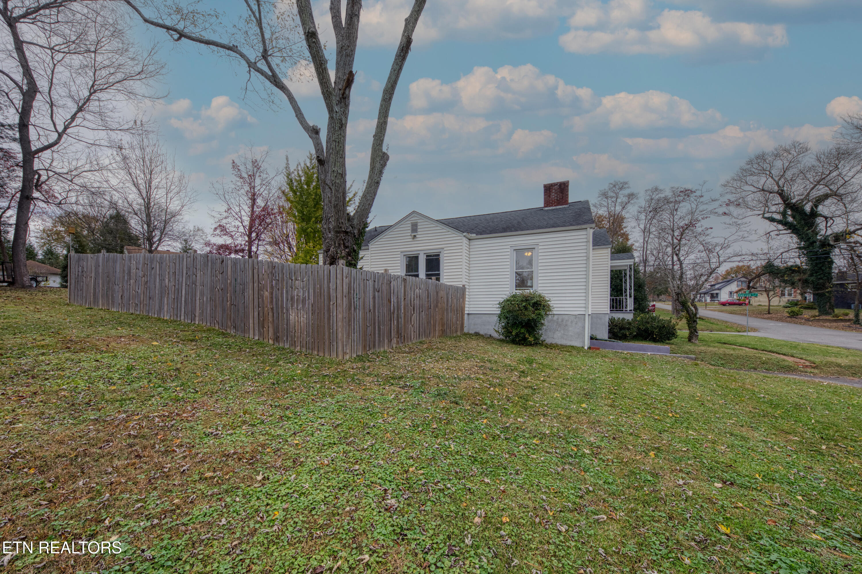 5109 Oakview Road Knoxville TN 37918