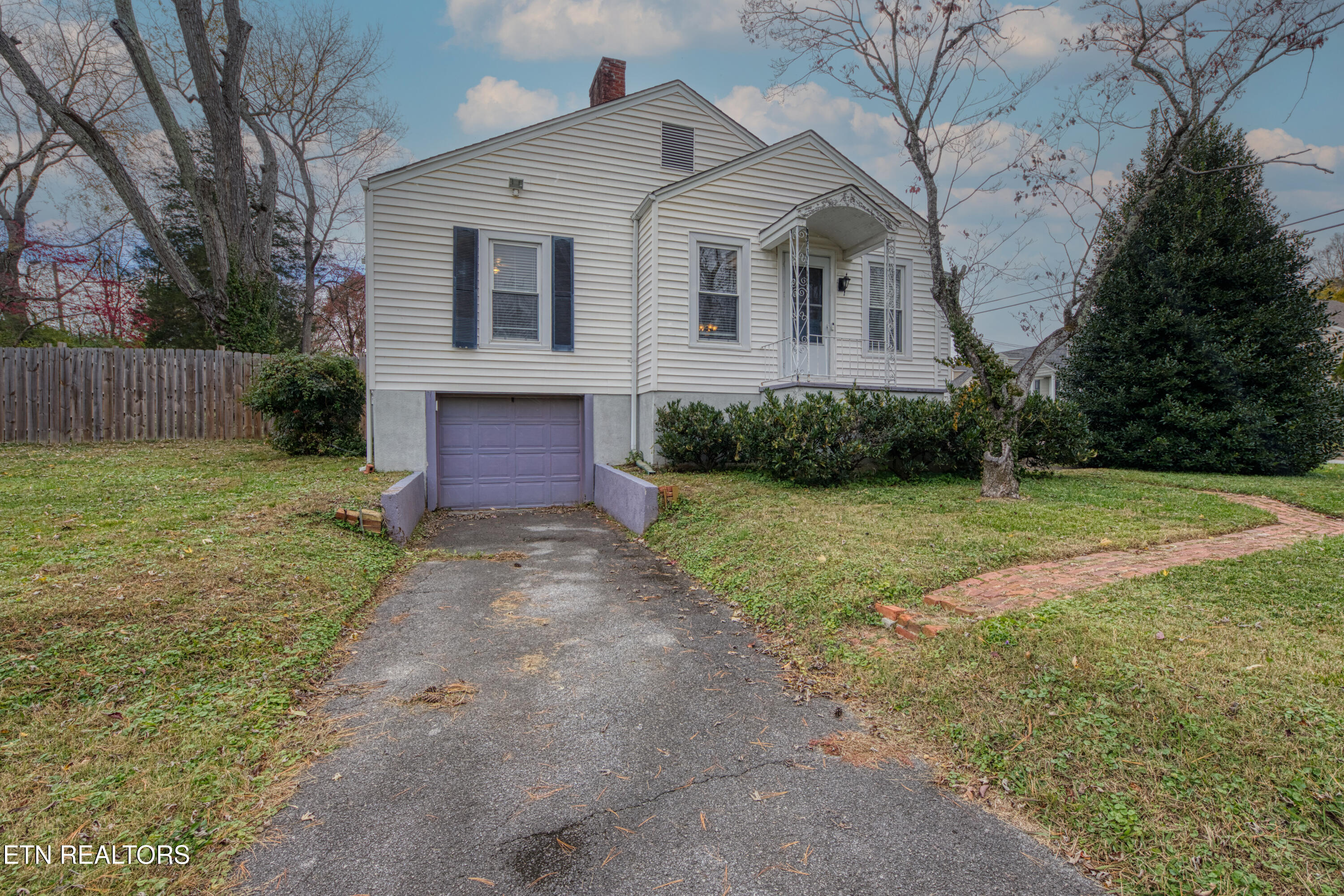 5109 Oakview Road Knoxville TN 37918