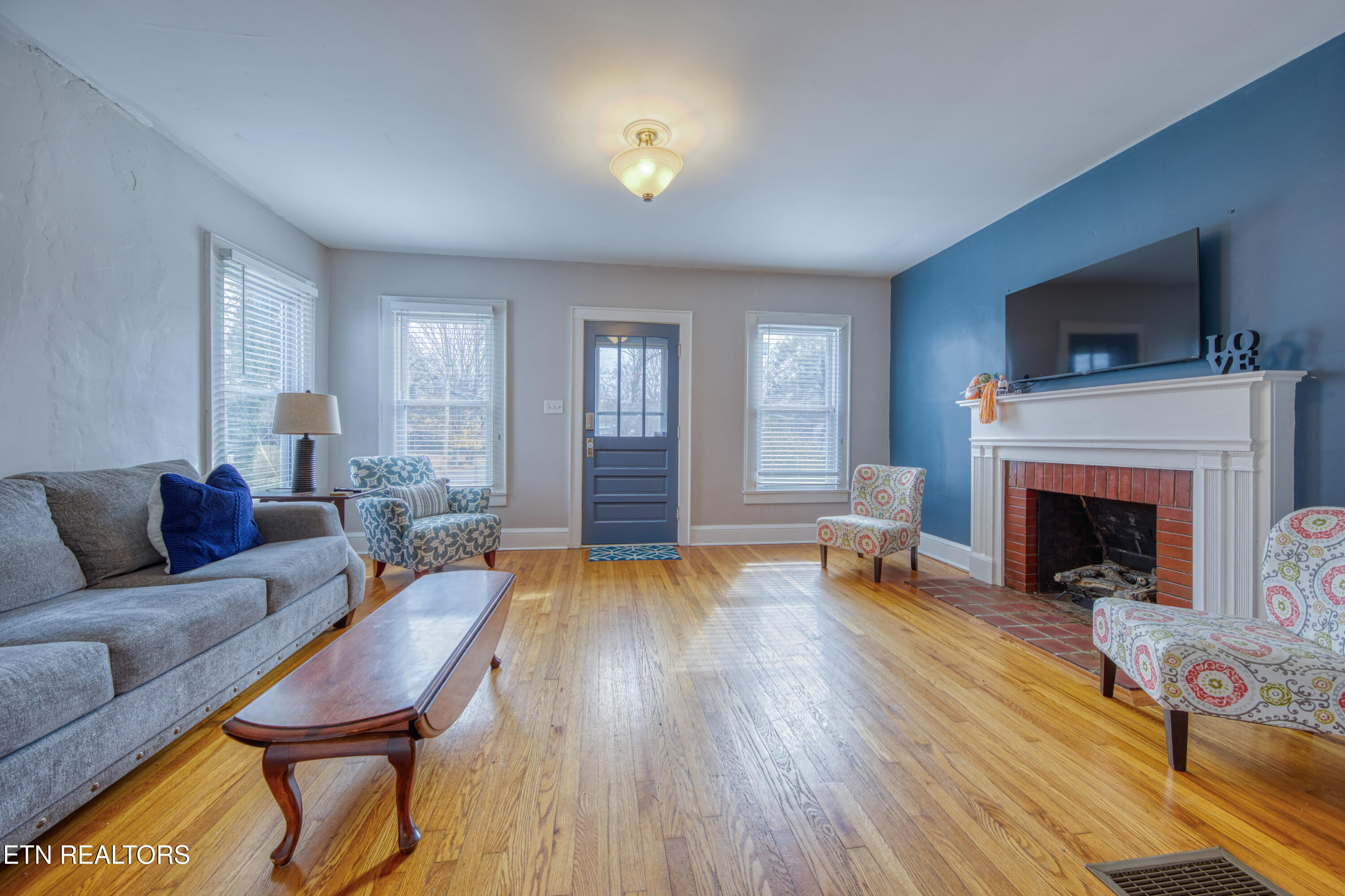 5109 Oakview Road Knoxville TN 37918