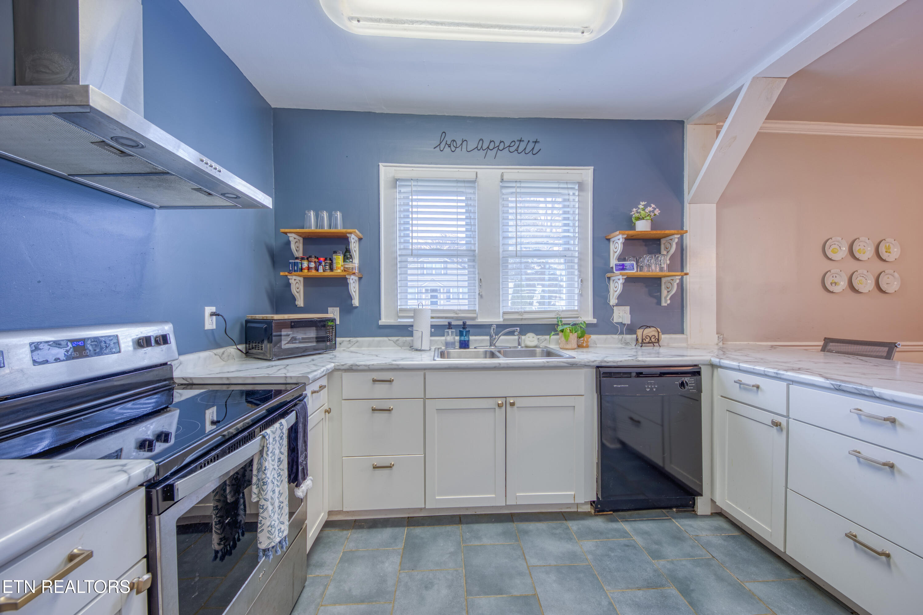 5109 Oakview Road Knoxville TN 37918