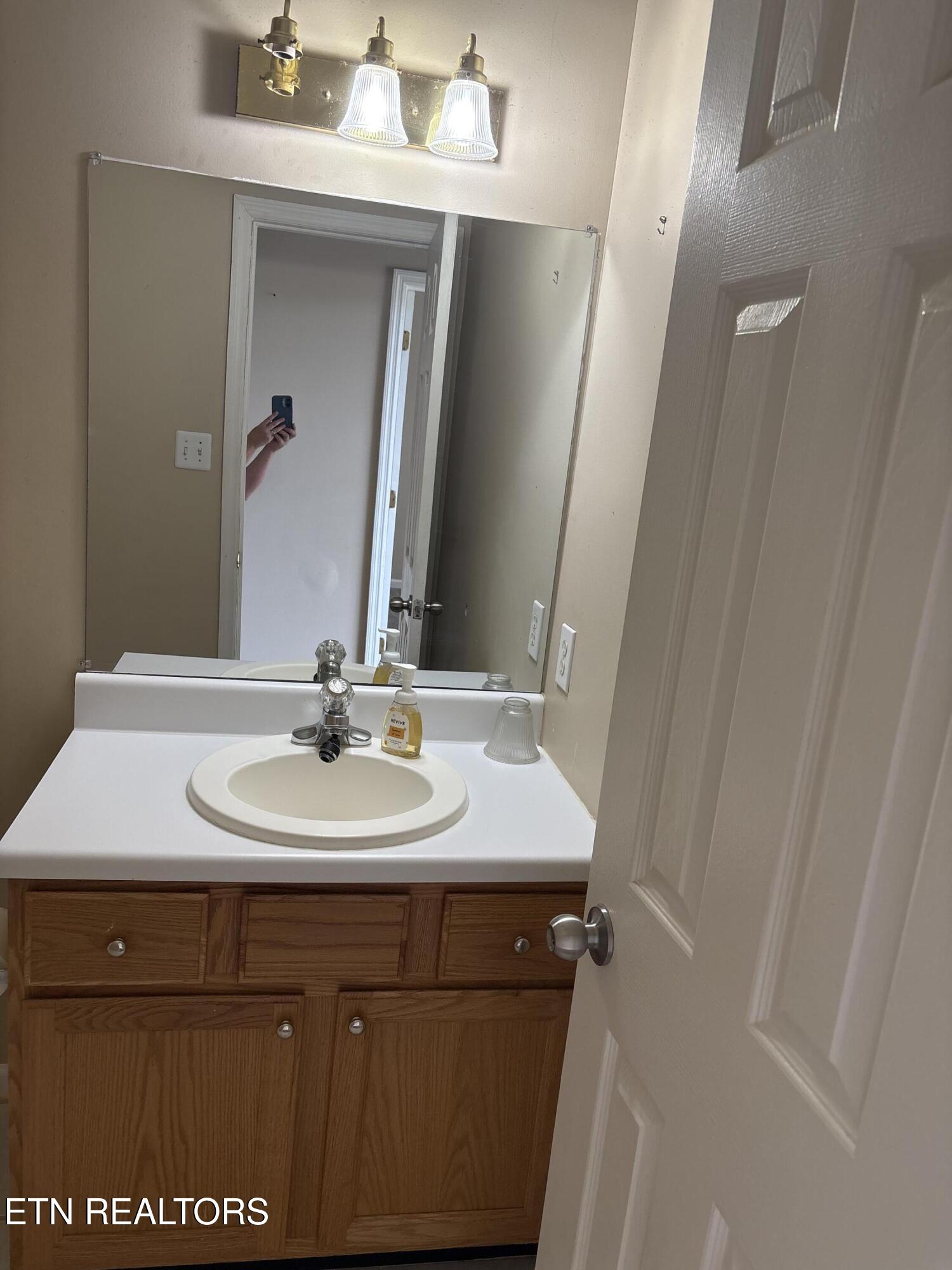1624 Poplar Hill Road Knoxville TN 37922
