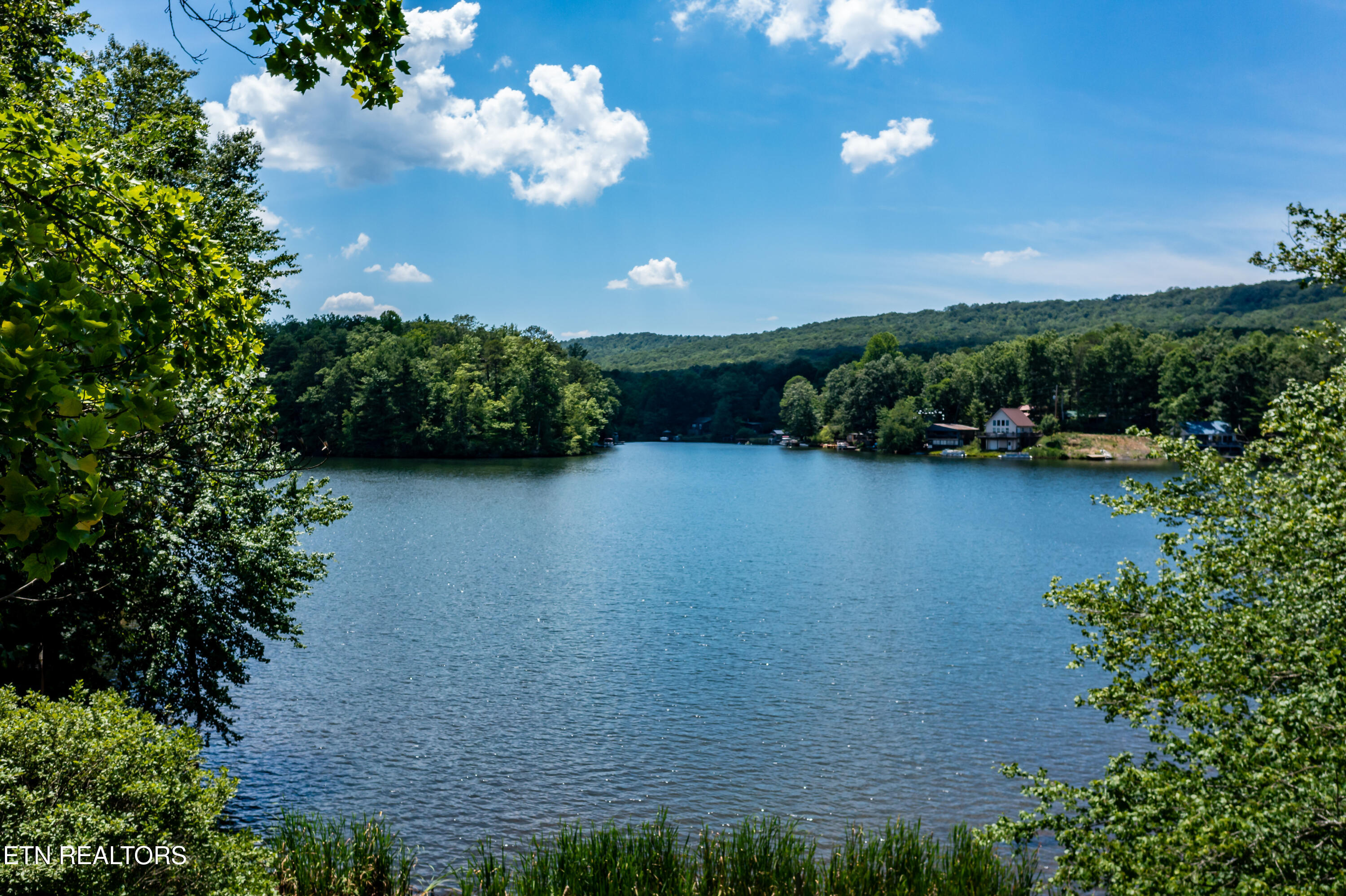 5940 Flats Road Tallassee TN 37878