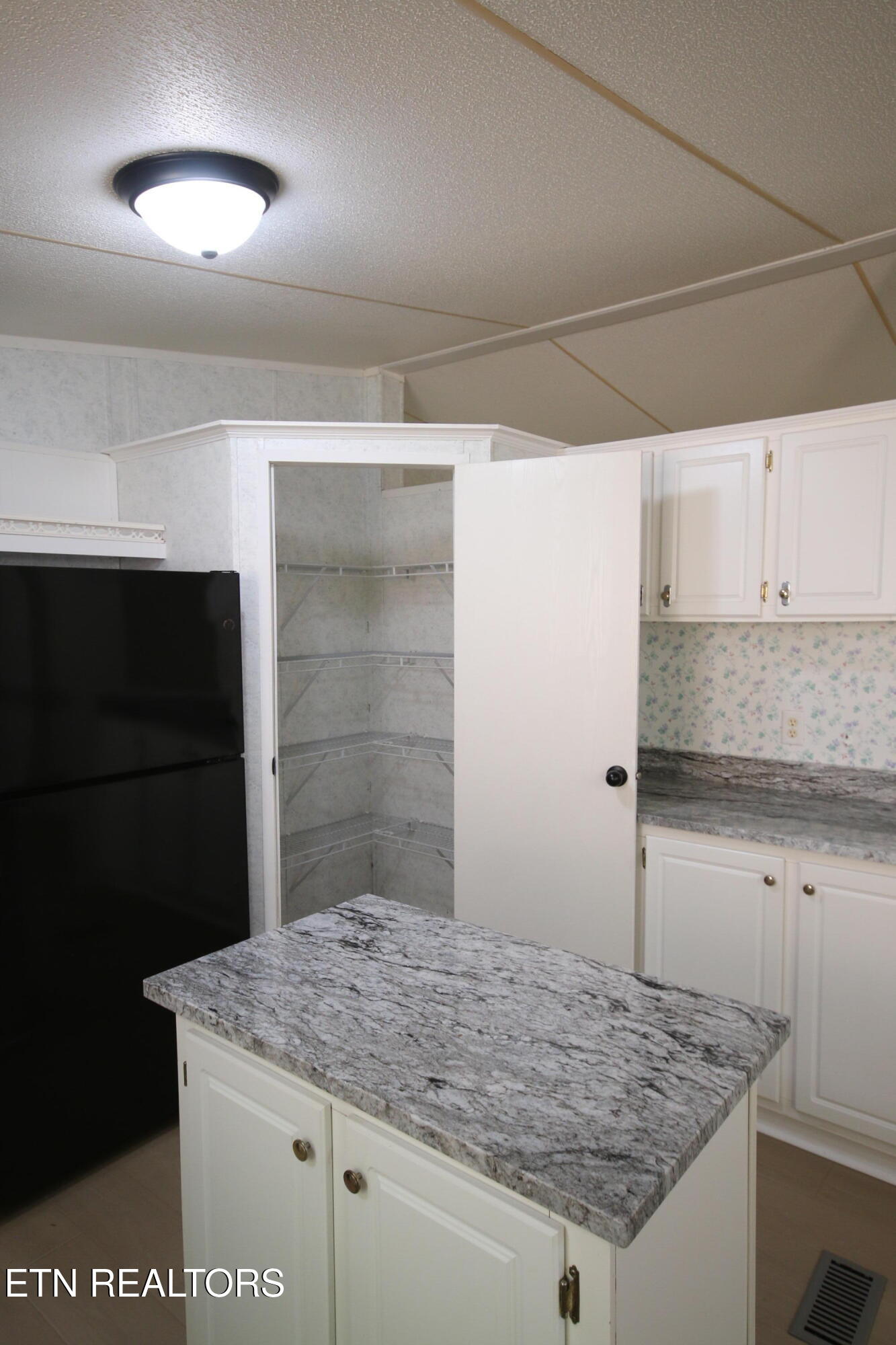 526 Anderson Road Sweetwater TN 37874