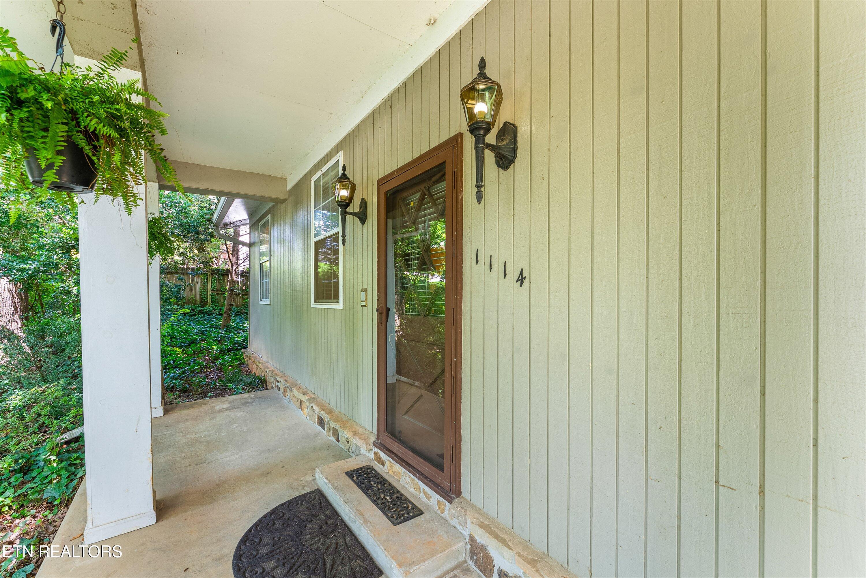 1114 Rain Tree Road Knoxville TN 37923