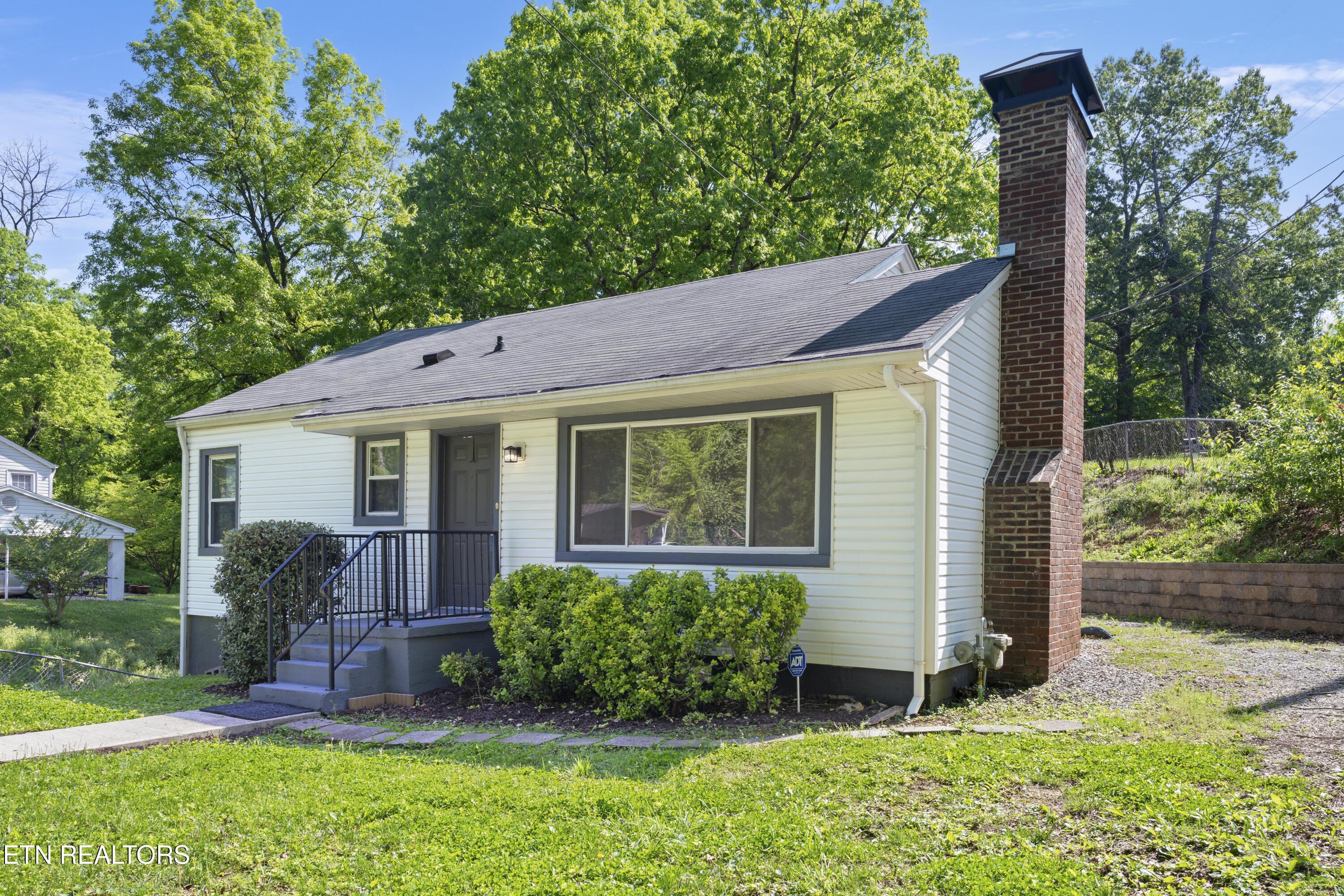 1132 Biddle Street Knoxville TN 37914