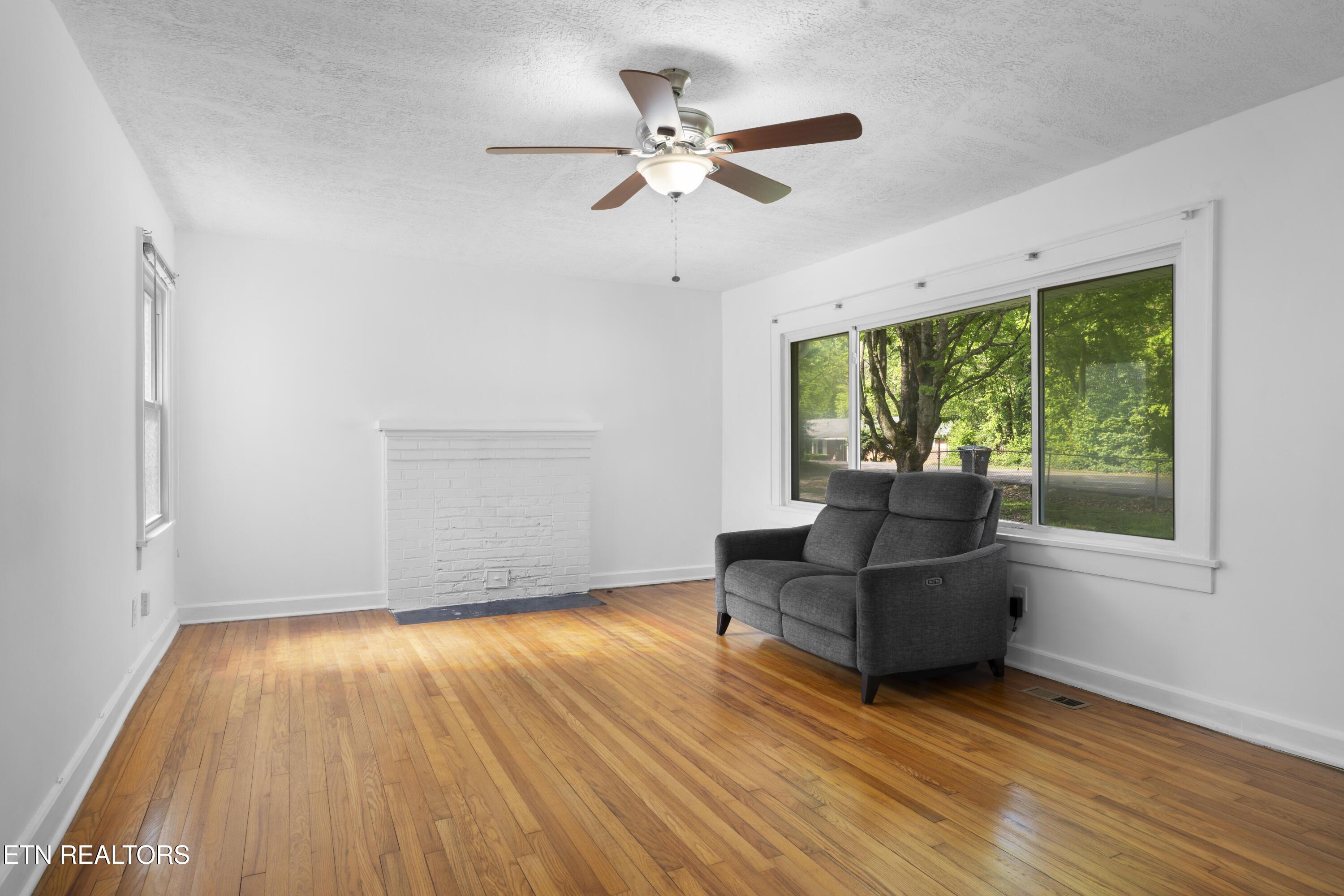 1132 Biddle Street Knoxville TN 37914