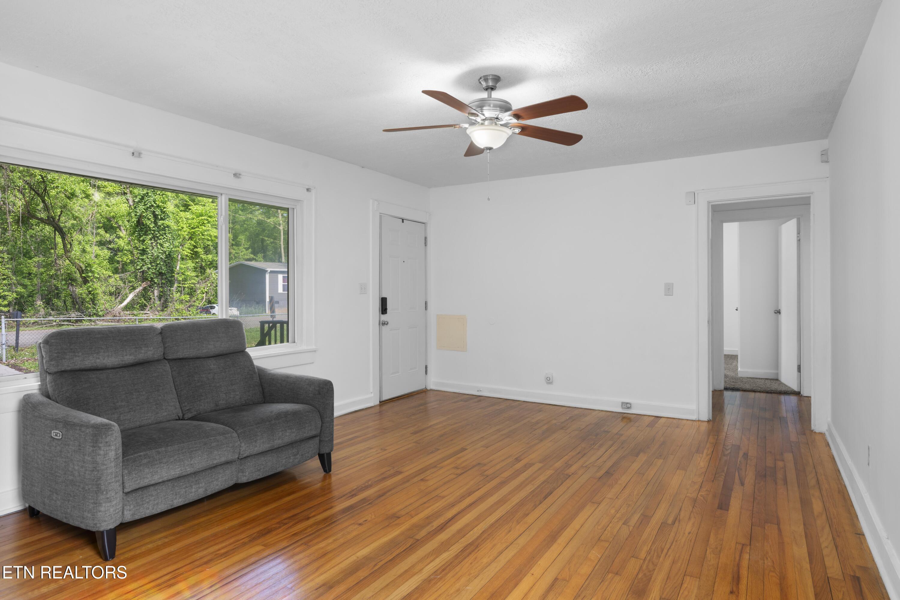 1132 Biddle Street Knoxville TN 37914