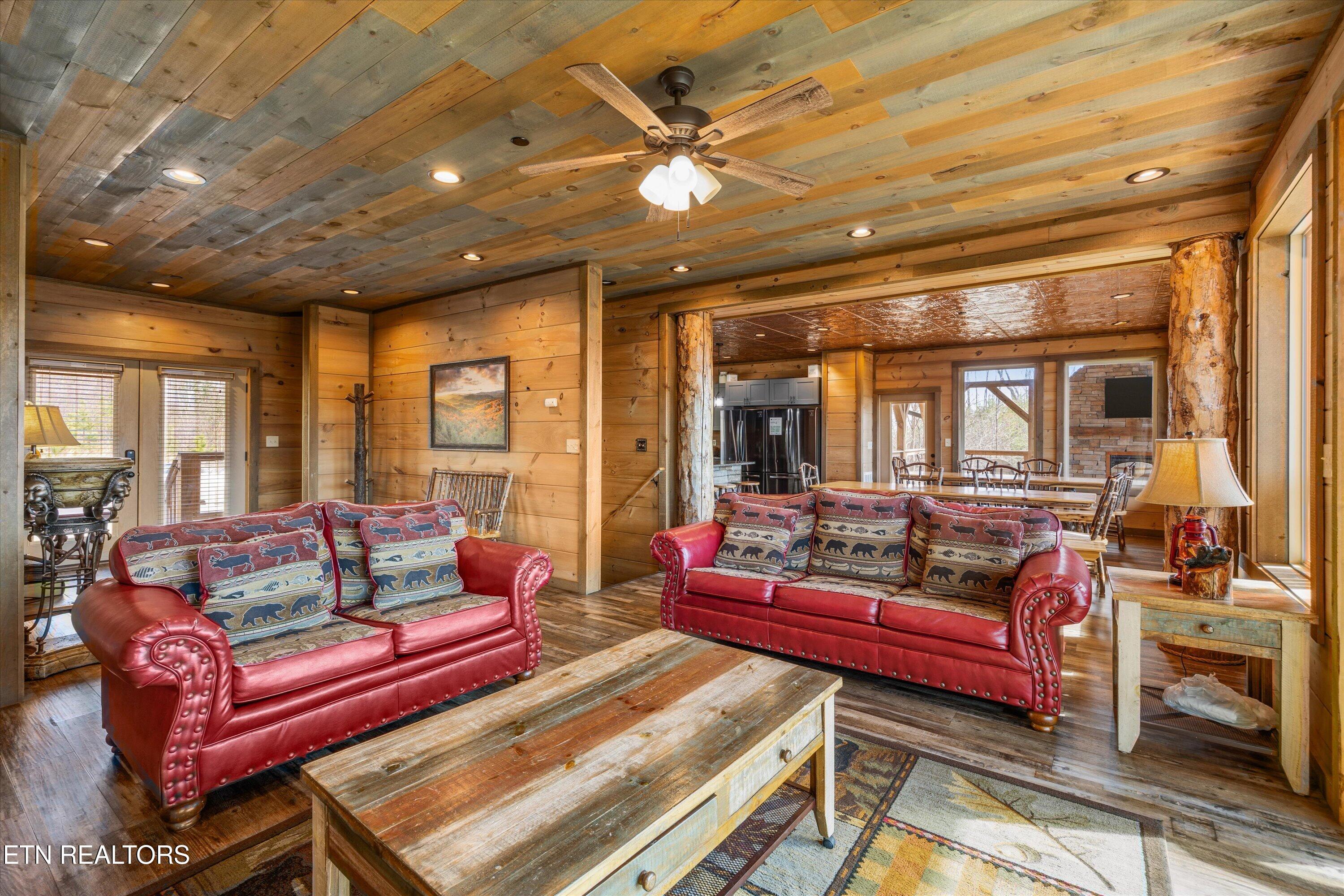 986 Chestnut Drive Gatlinburg TN 37738