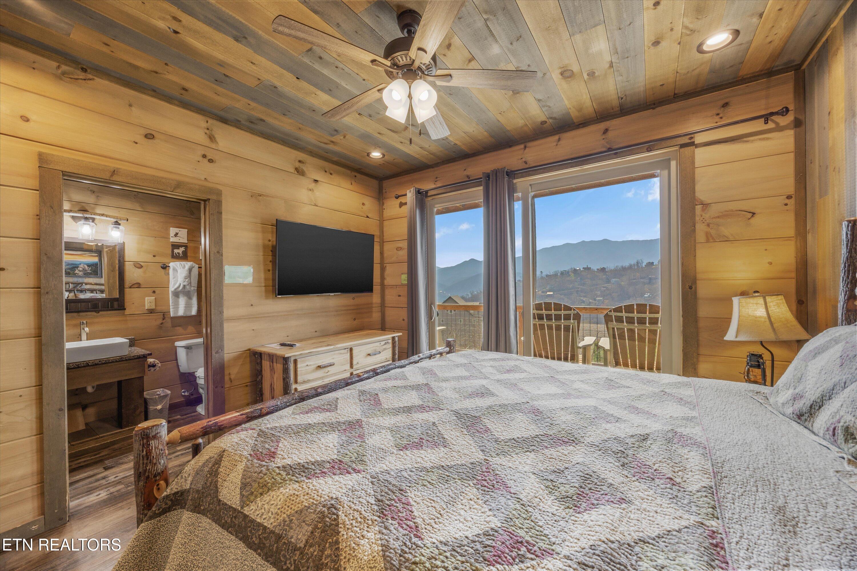 986 Chestnut Drive Gatlinburg TN 37738