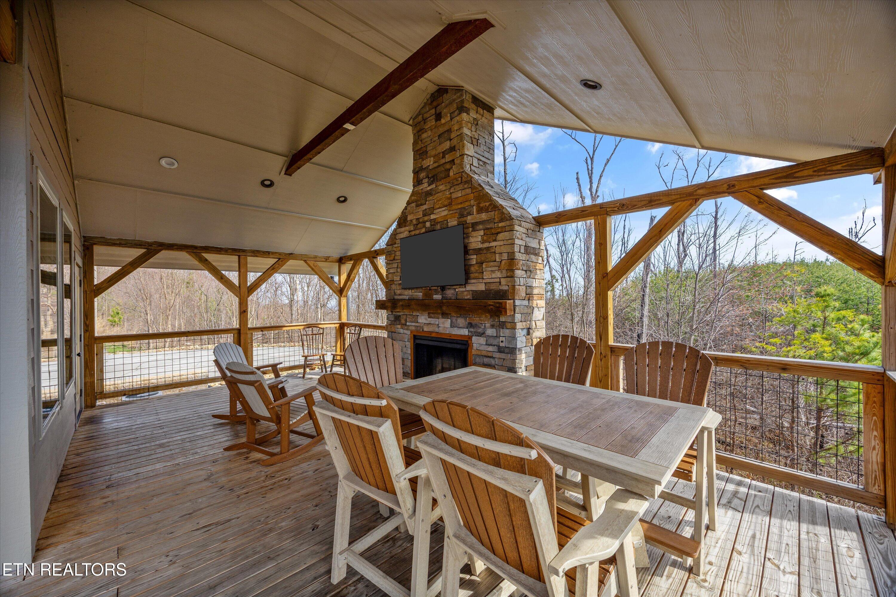 986 Chestnut Drive Gatlinburg TN 37738