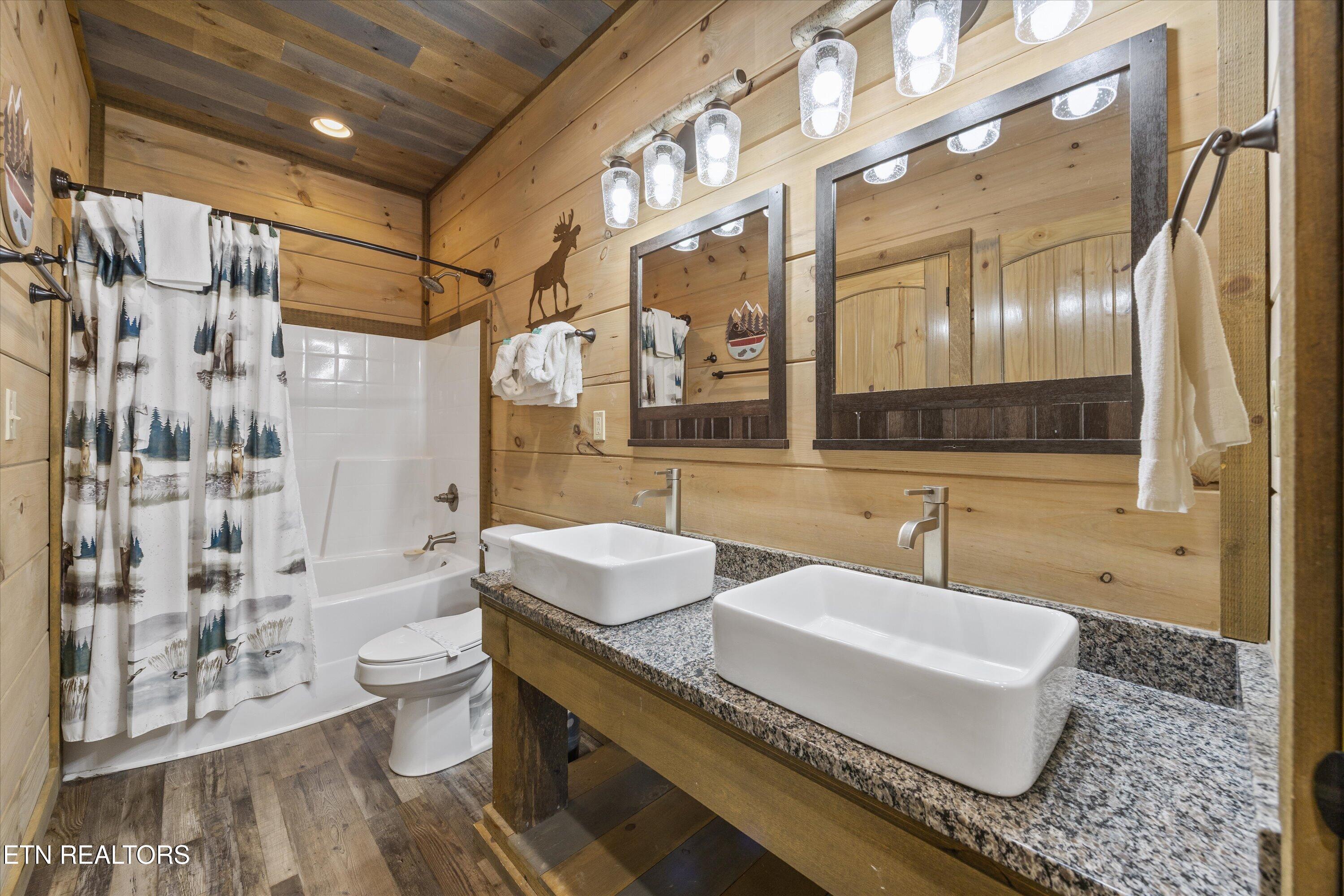 986 Chestnut Drive Gatlinburg TN 37738