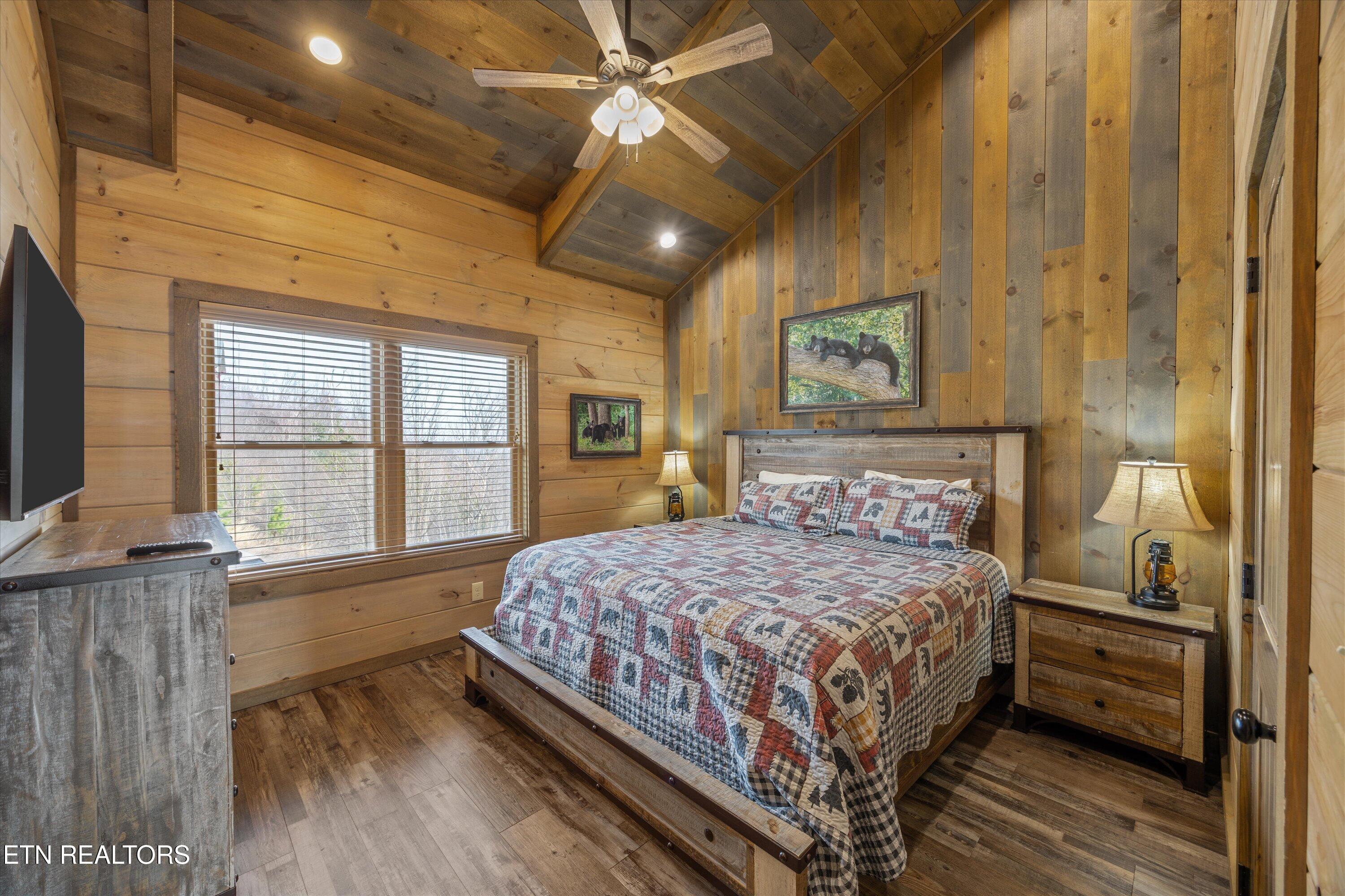 986 Chestnut Drive Gatlinburg TN 37738