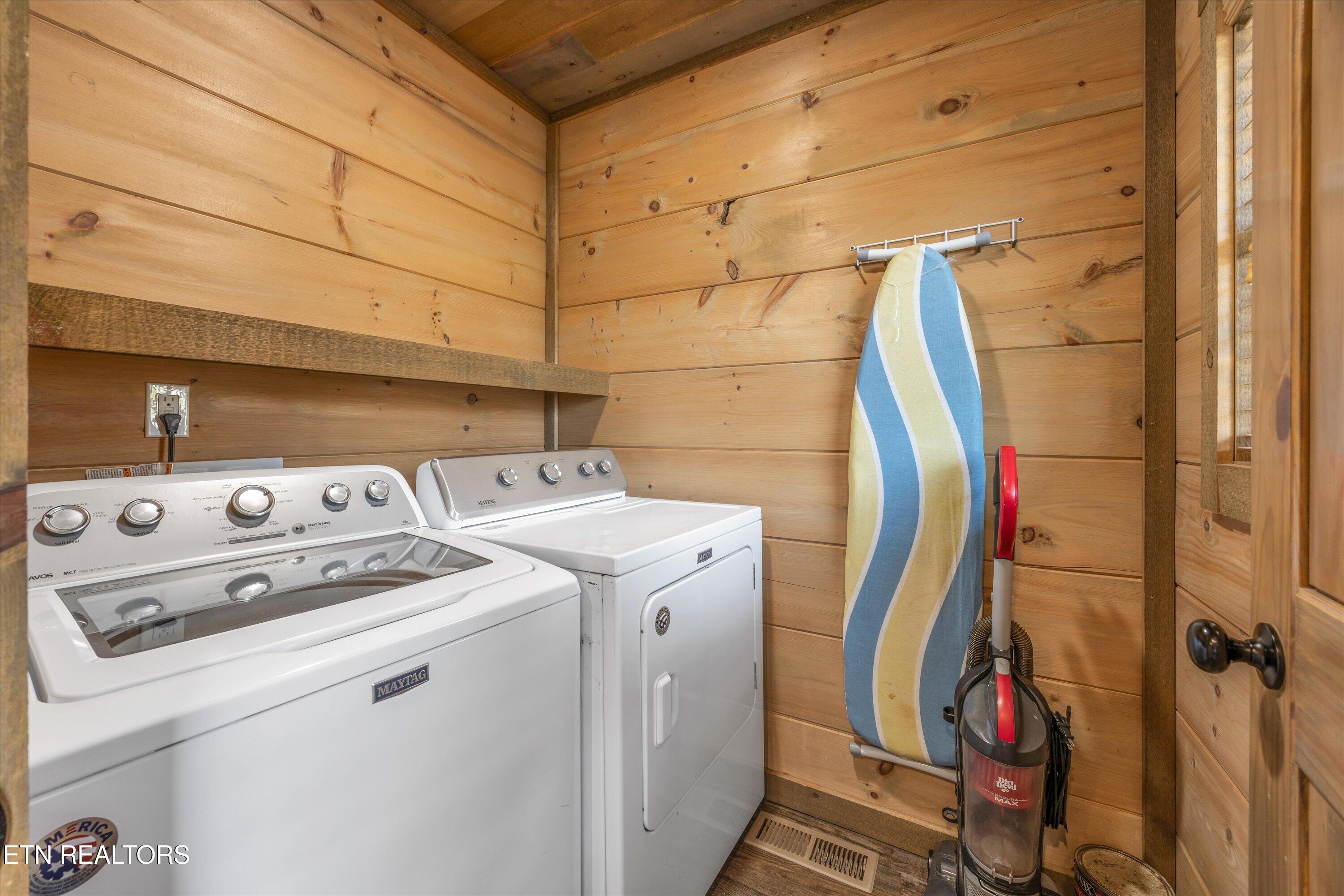 986 Chestnut Drive Gatlinburg TN 37738